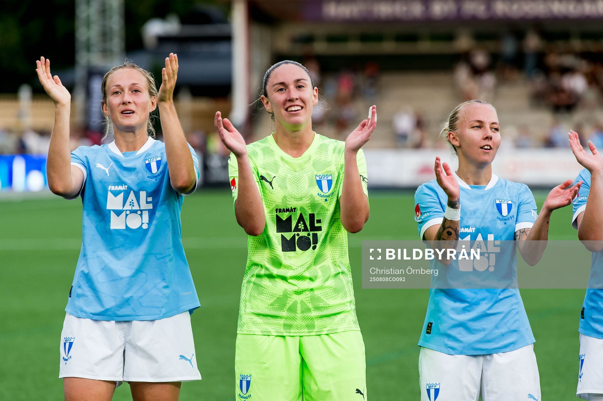 Malmö FFs Sanna Kullberg, målvakt Moa Öhman och Nathalie