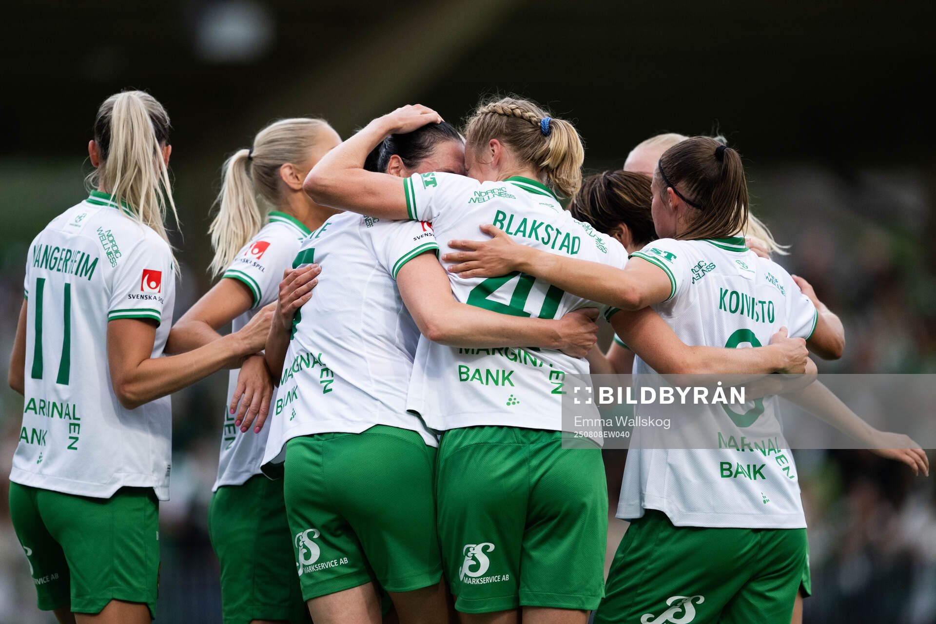 Hammarbys Julie Blakstad jublar med Simone Boye Sørensen