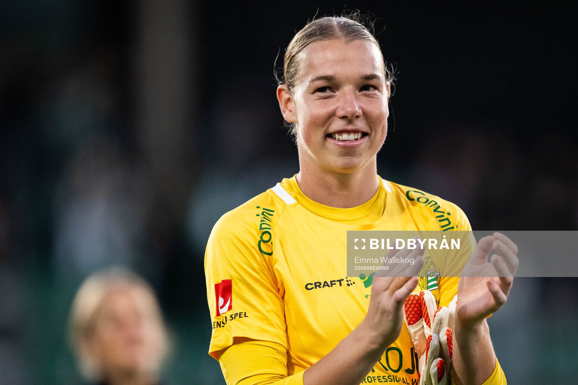 Hammarbys målvakt Melina Loeck jublar