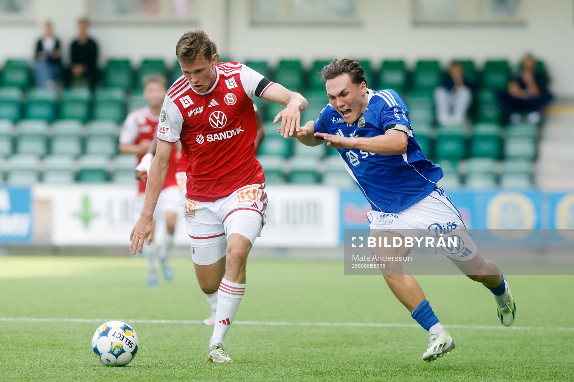 Sandvikens IFs Daniel Söderberg och GIF Sundsvalls Miguel