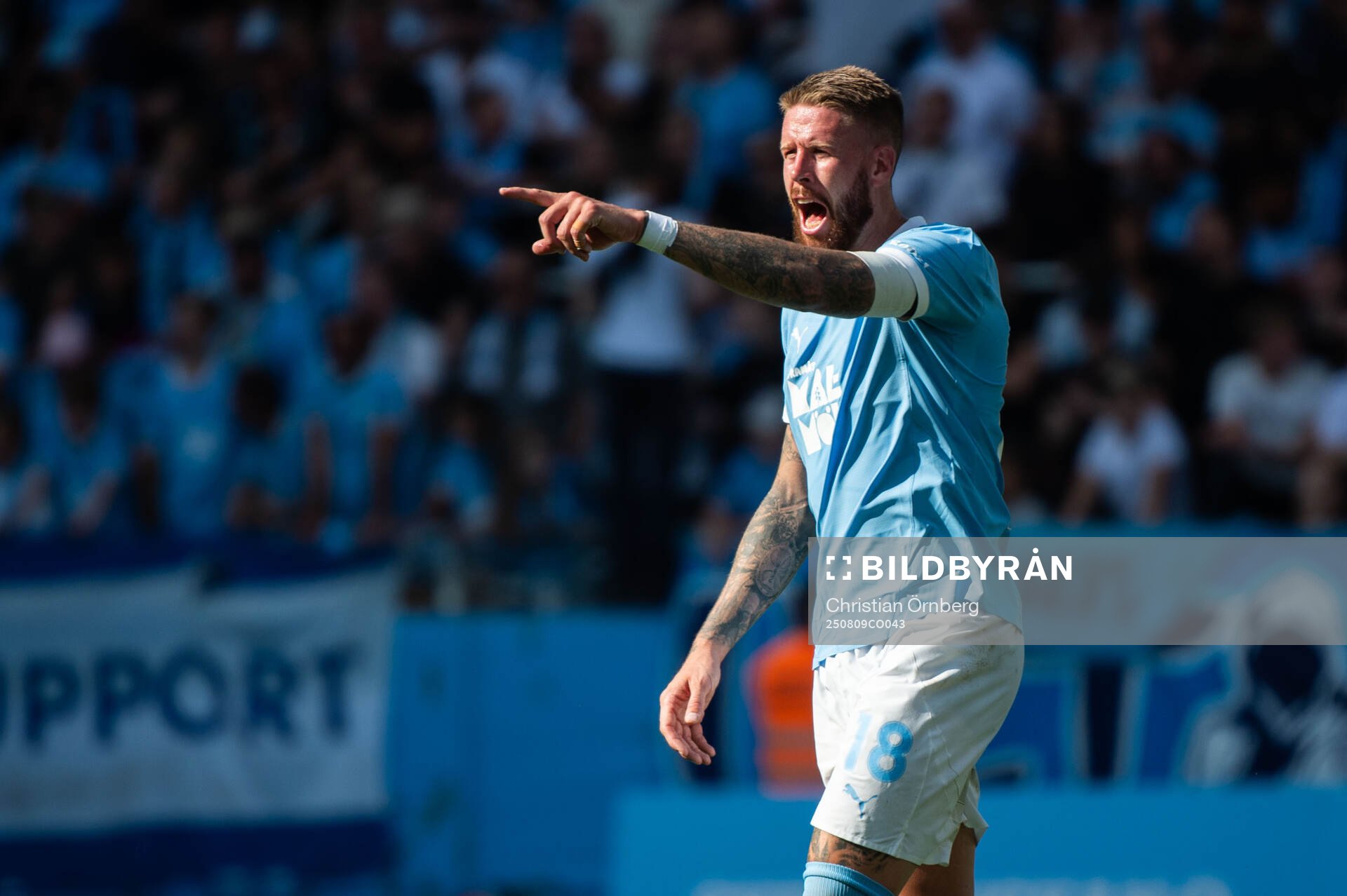 Malmö FFs Pontus Jansson reagerar