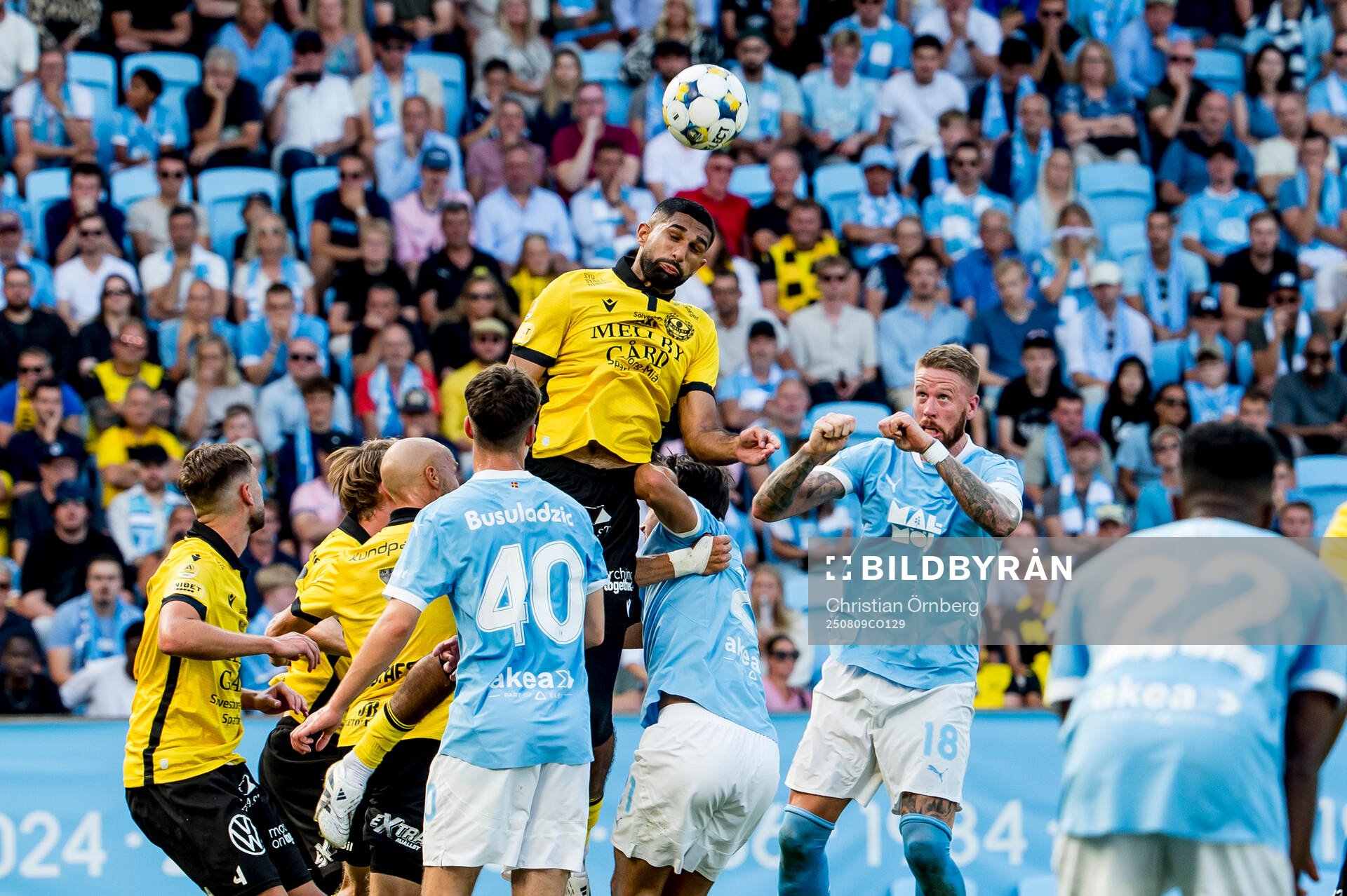 Mjällbys Abdullah Iqbal mot Malmö FFs Pontus Jansson