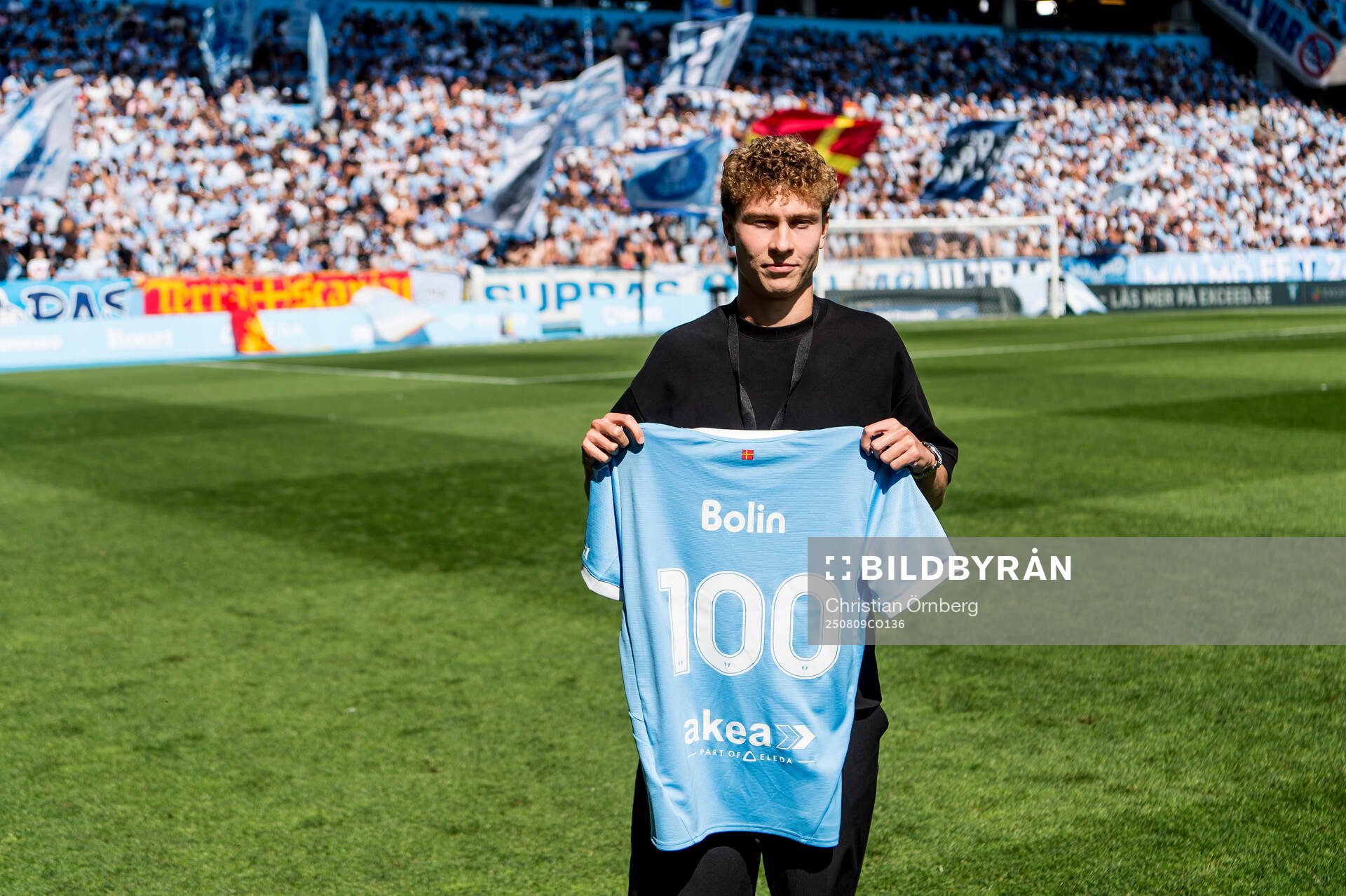 Malmö FFs Hugo Bolin hyllas för 100 matcher