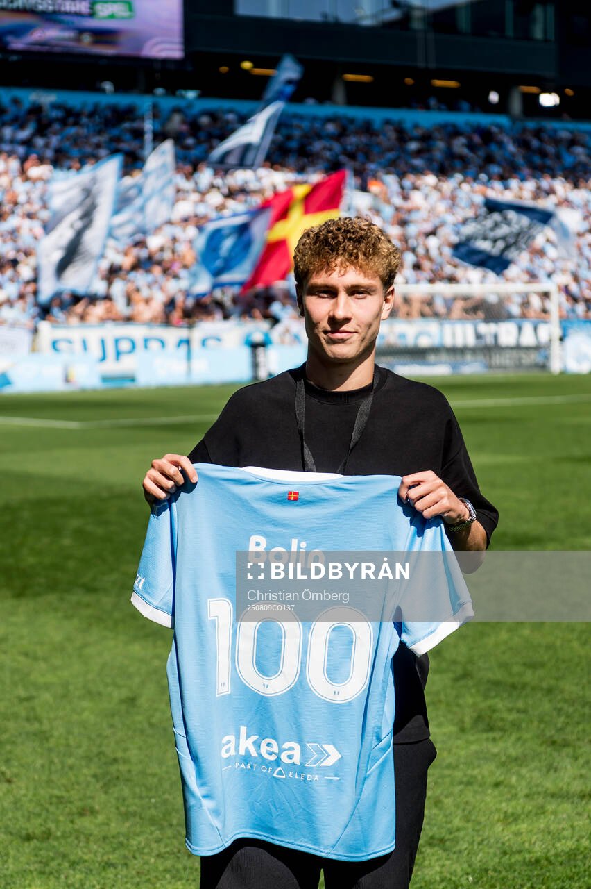 Malmö FFs Hugo Bolin hyllas för 100 matcher