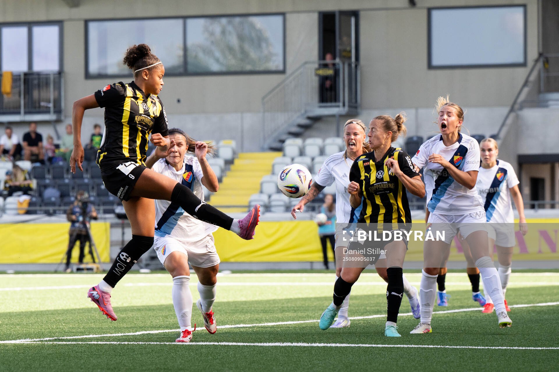 Häckens Felicia Schröder