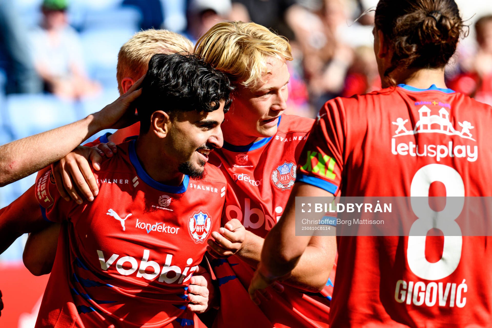 Helsingborgs Baker Amer och Alvin Nordin jublar