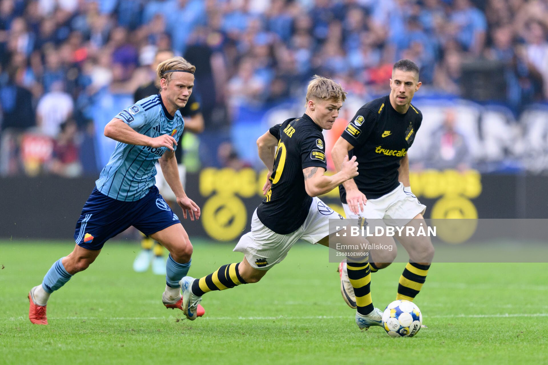 Djurgårdens Tobias Gulliksen och AIKs Erik Hovden Flataker