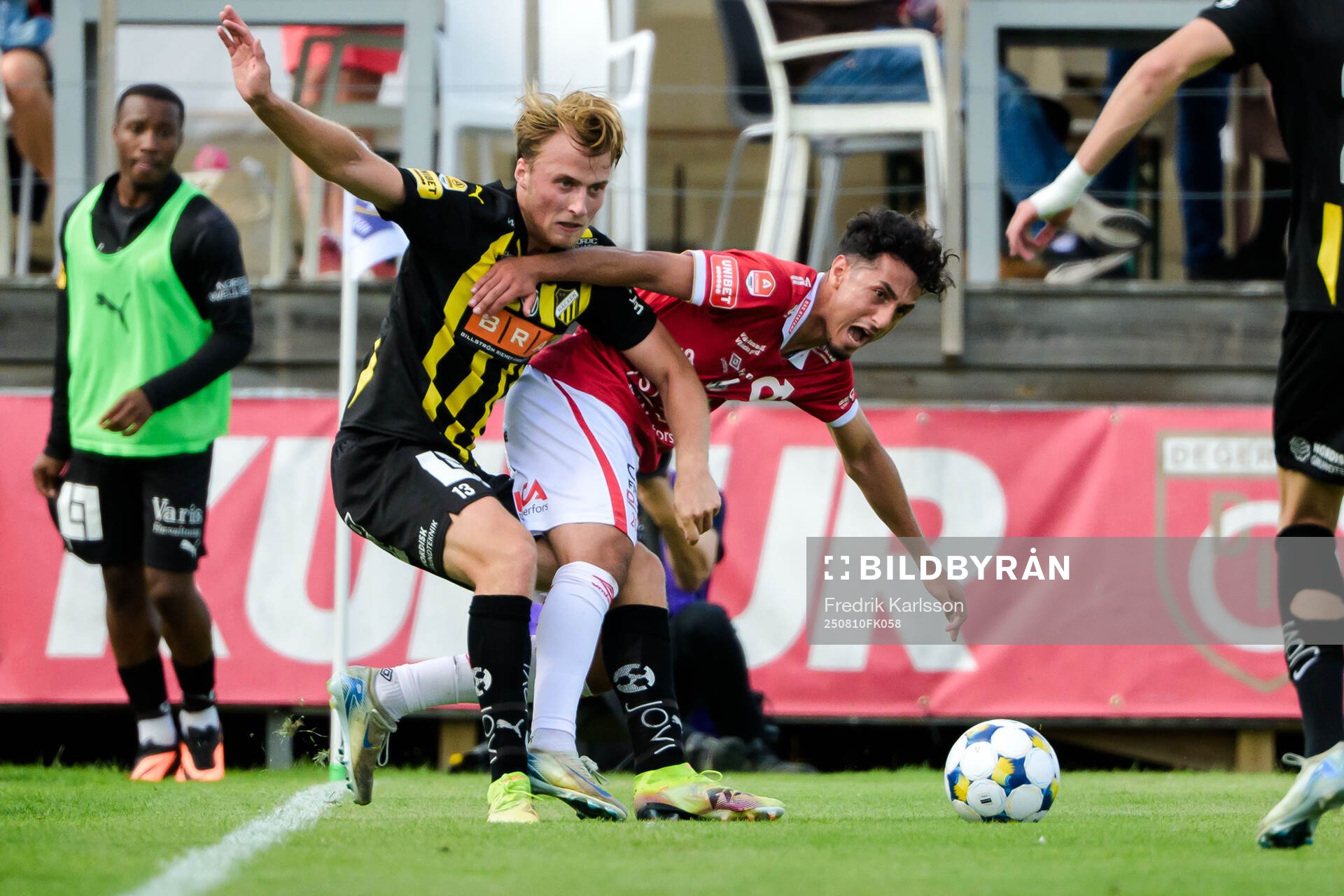 Häckens Sigge Jansson och Degerfors Elias Barsoum