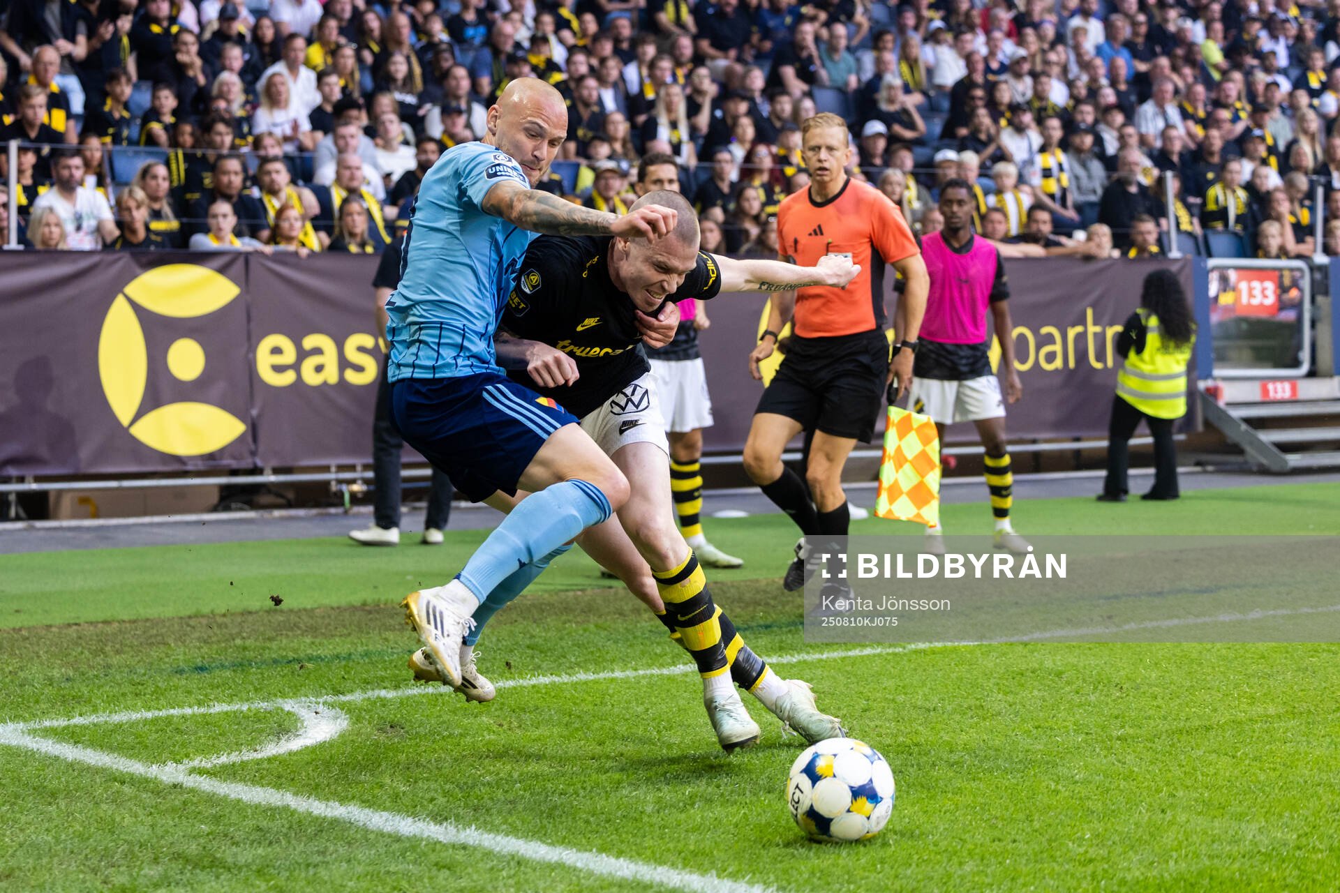 Djurgårdens Adam Ståhl och AIKs Thomas Poppler Isherwood