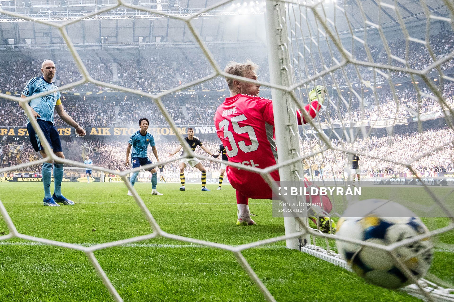 Djurgårdens målvakt Jacob Rinne