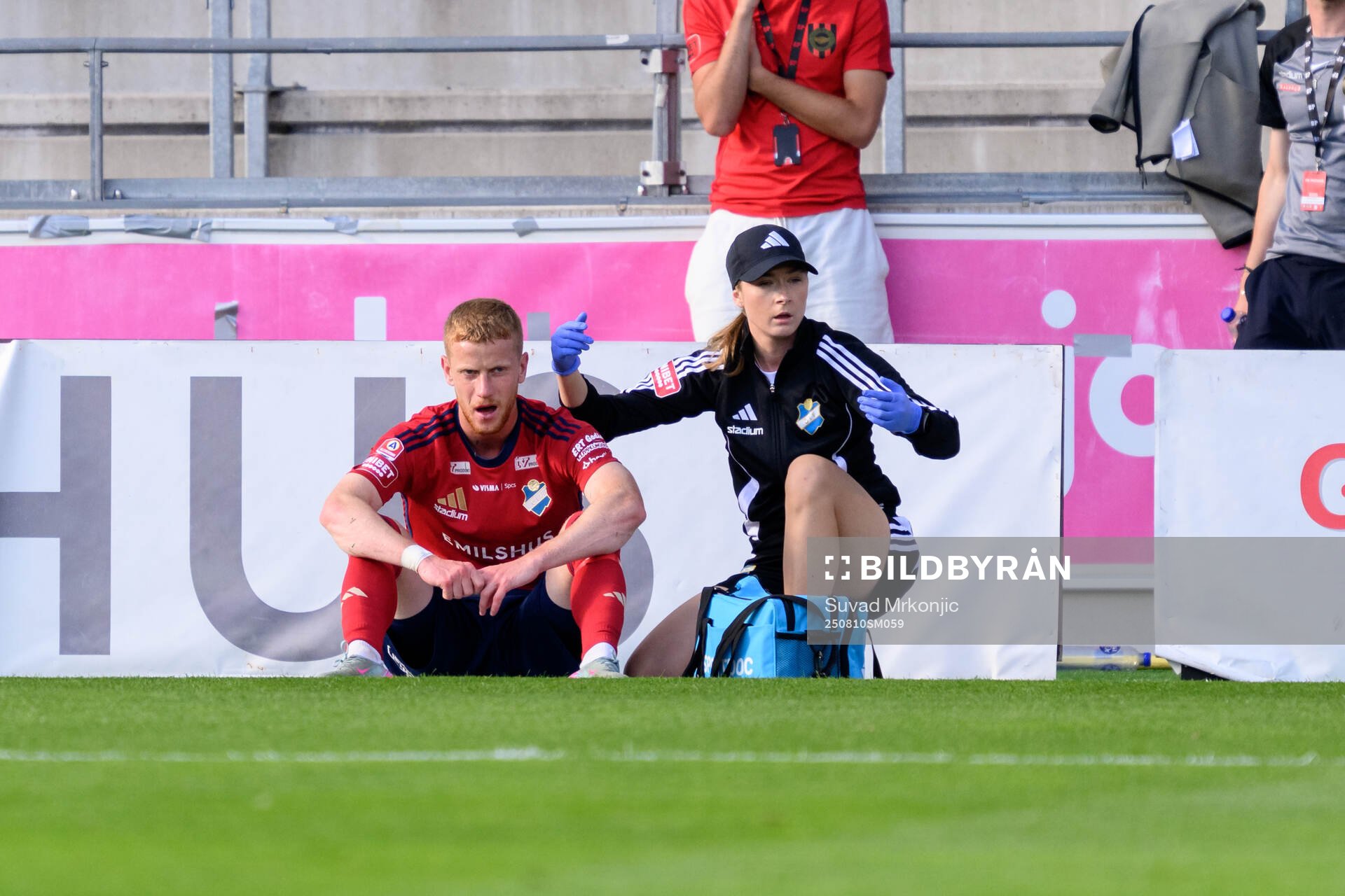 Östers Daniel Ask får vård