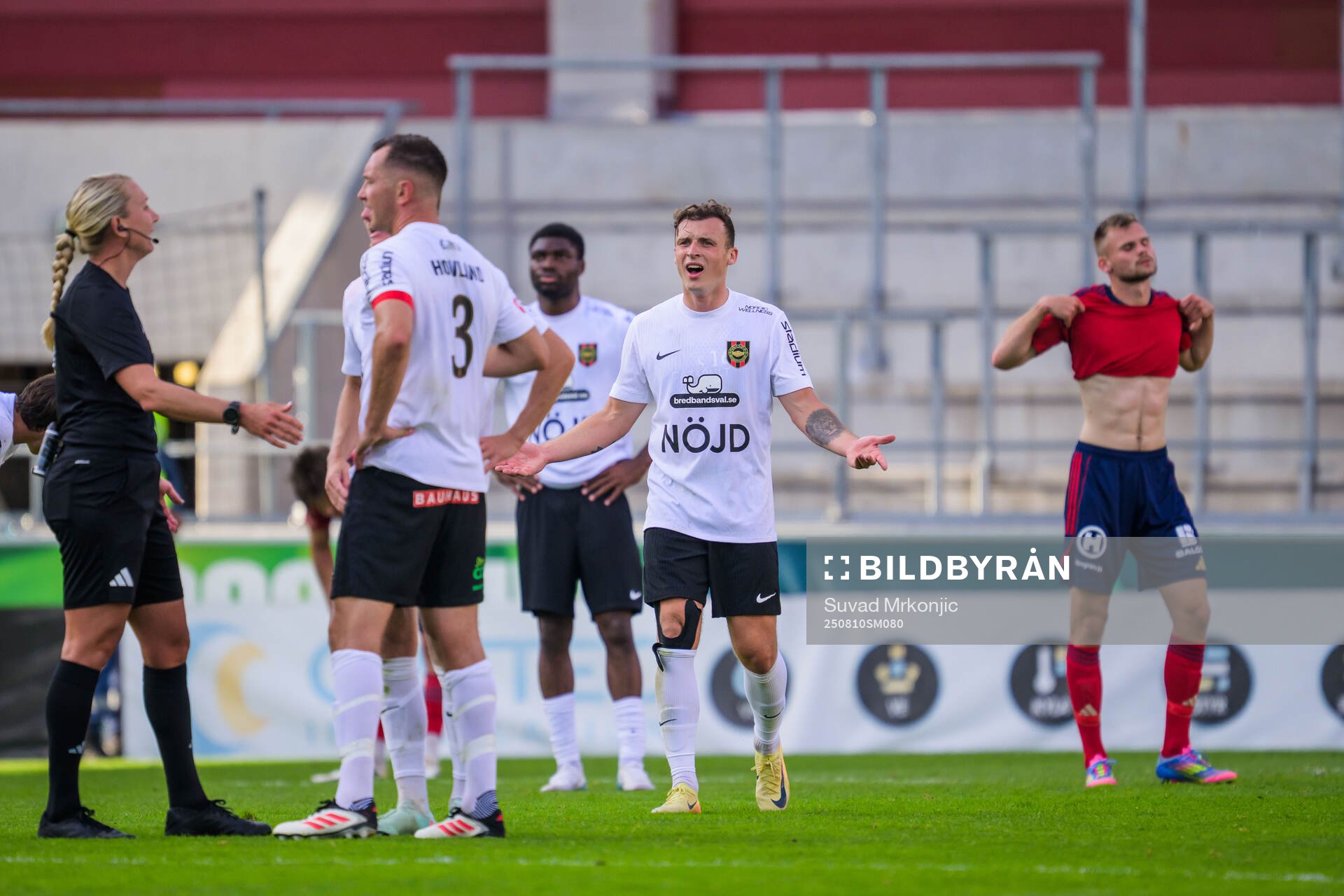 Brommapojkarna spelare deppar
