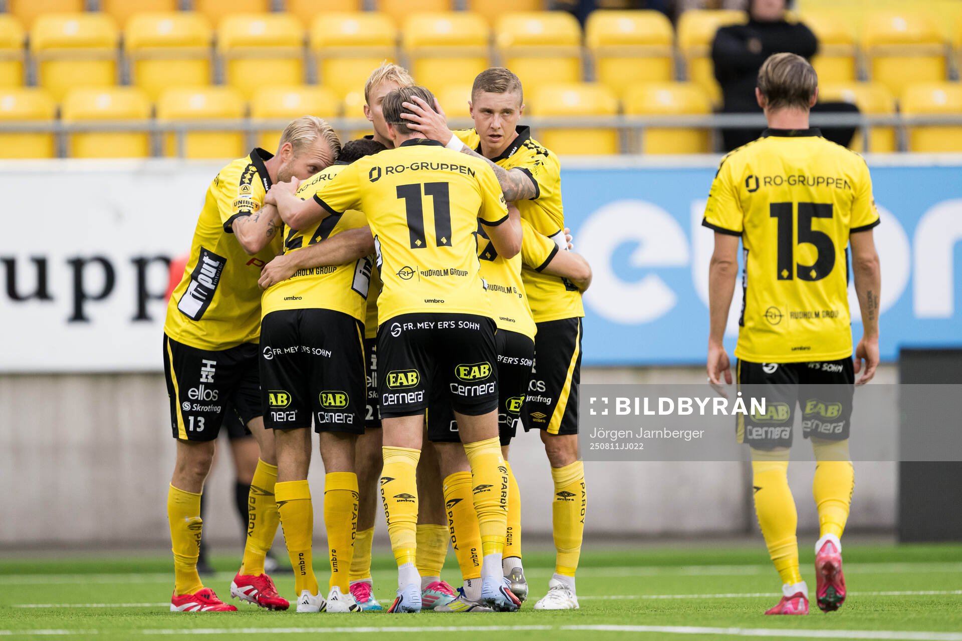 Elfsborgs Leo Östman jublar