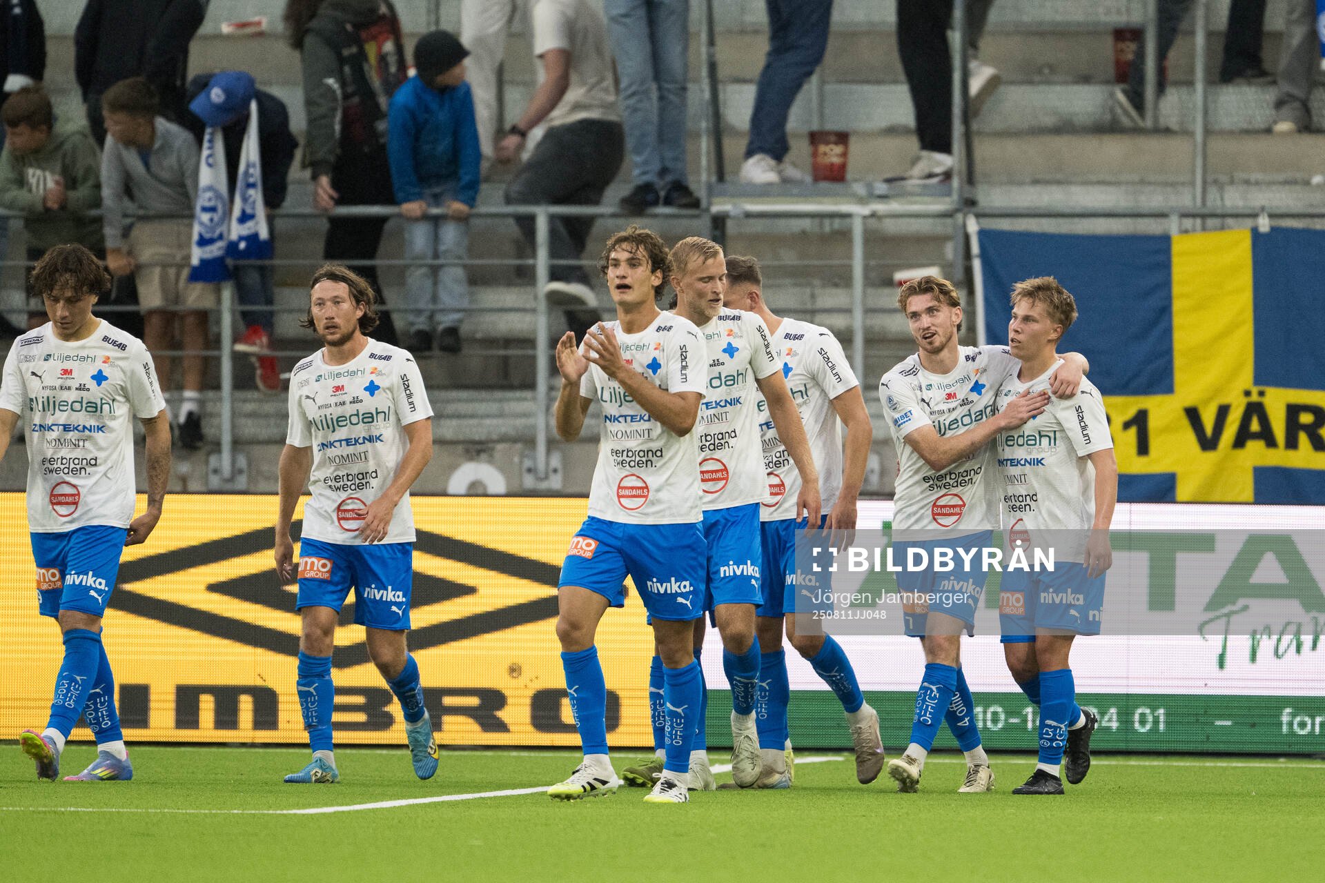 Värnamos Otso Liimatta jublar