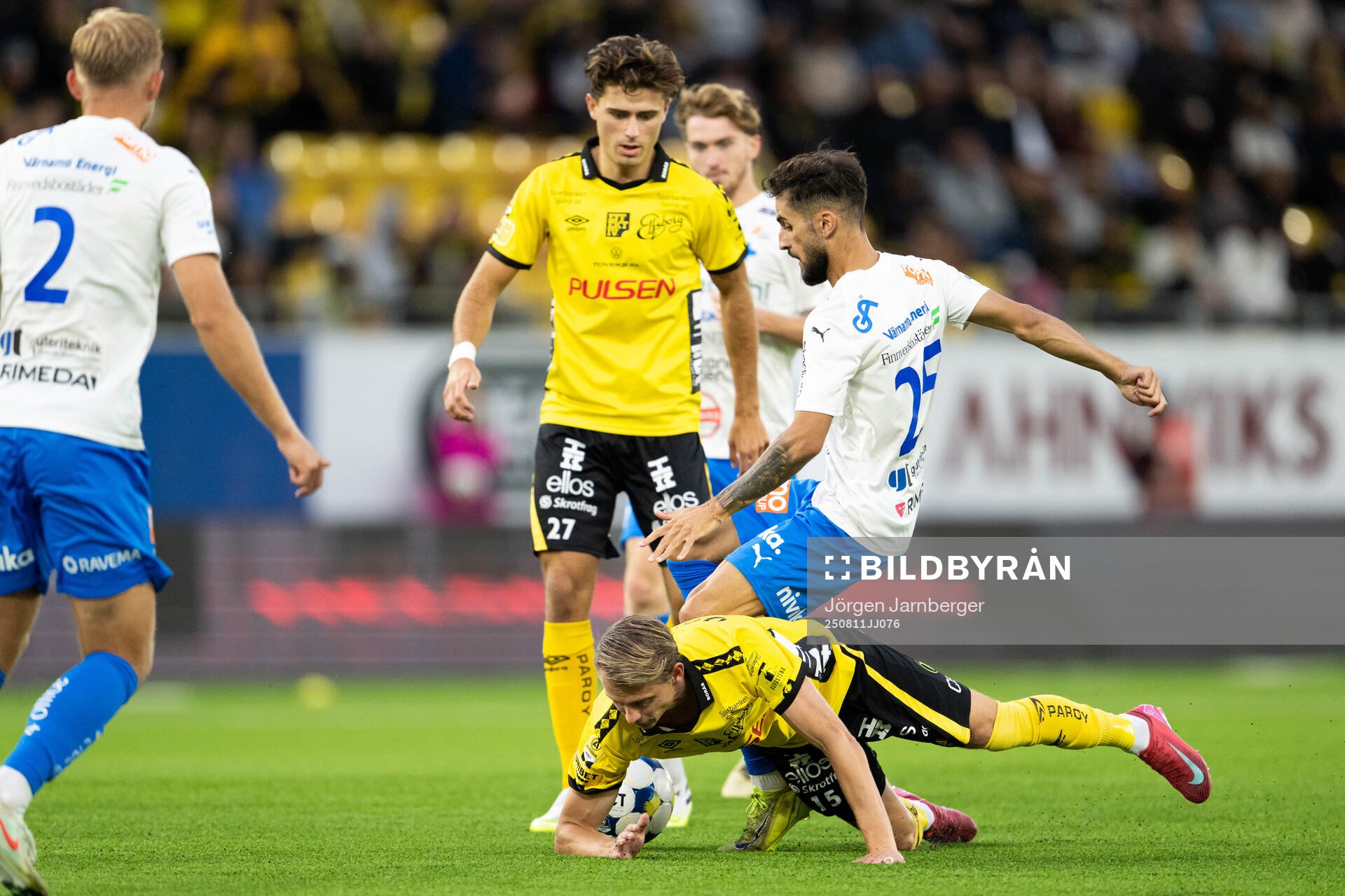 Elfsborgs Simon Hedlund och Värnamos Noah Shamoun