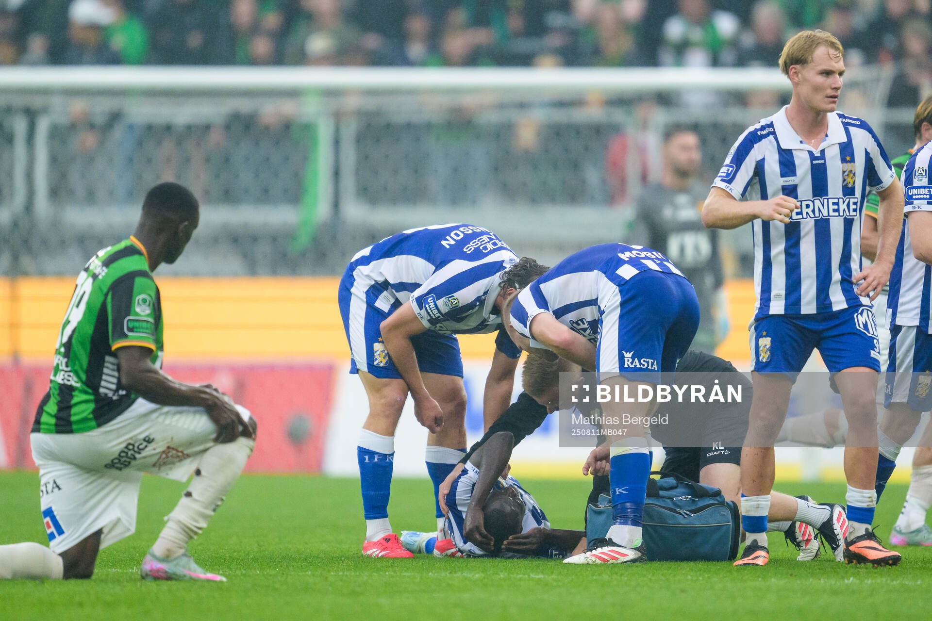 IFK Göteborgs Saidou Alioum Moubarak får vård