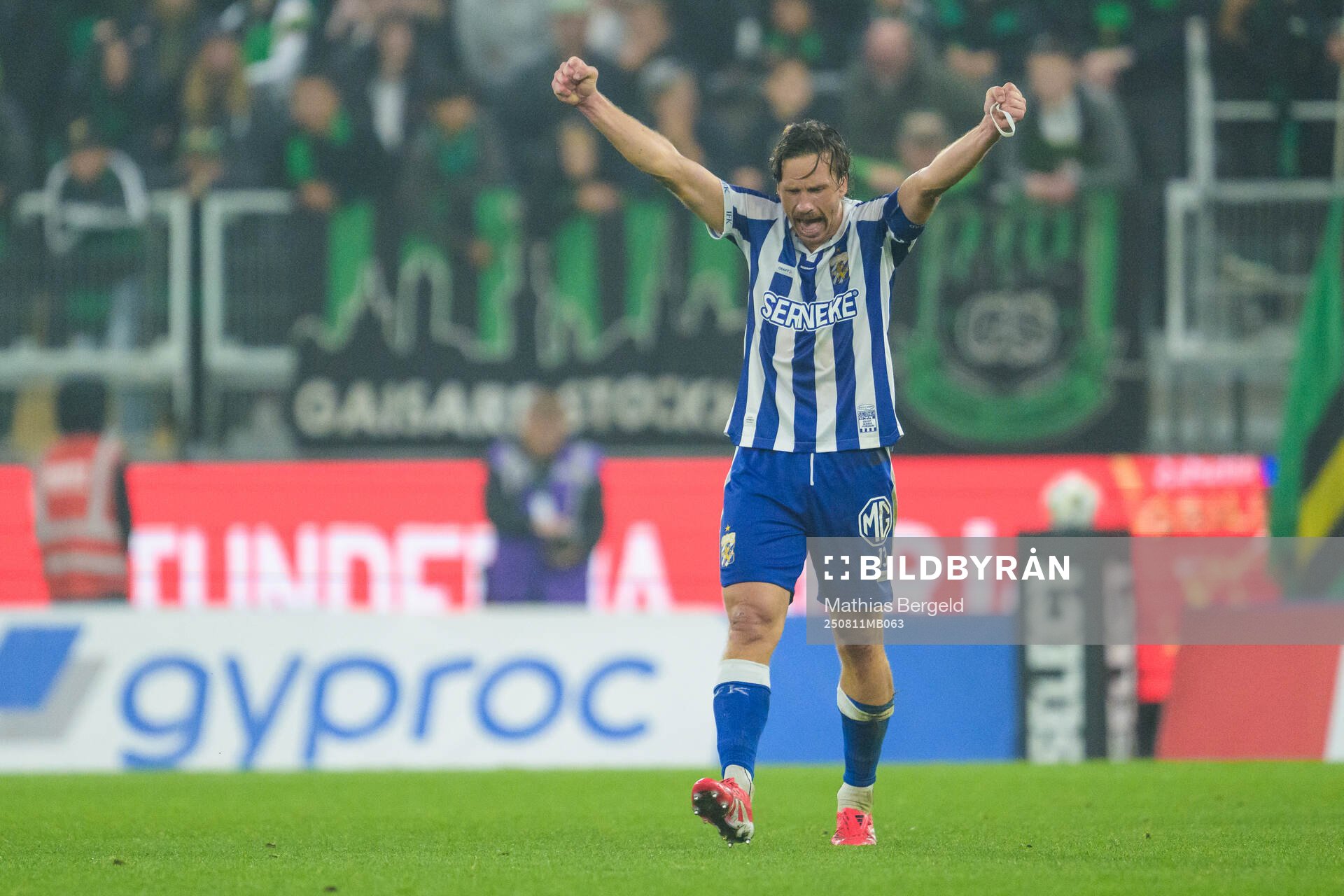IFK Göteborgs Gustav Svensson jublar