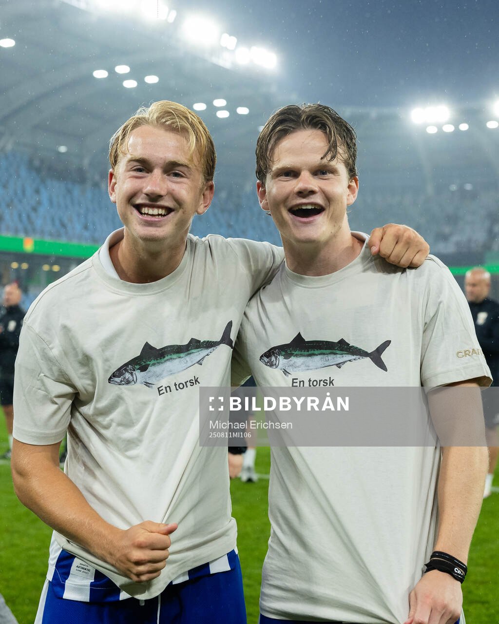 IFK Göteborgs Noah Tolf och Kolbeinn Thordarson  jublar