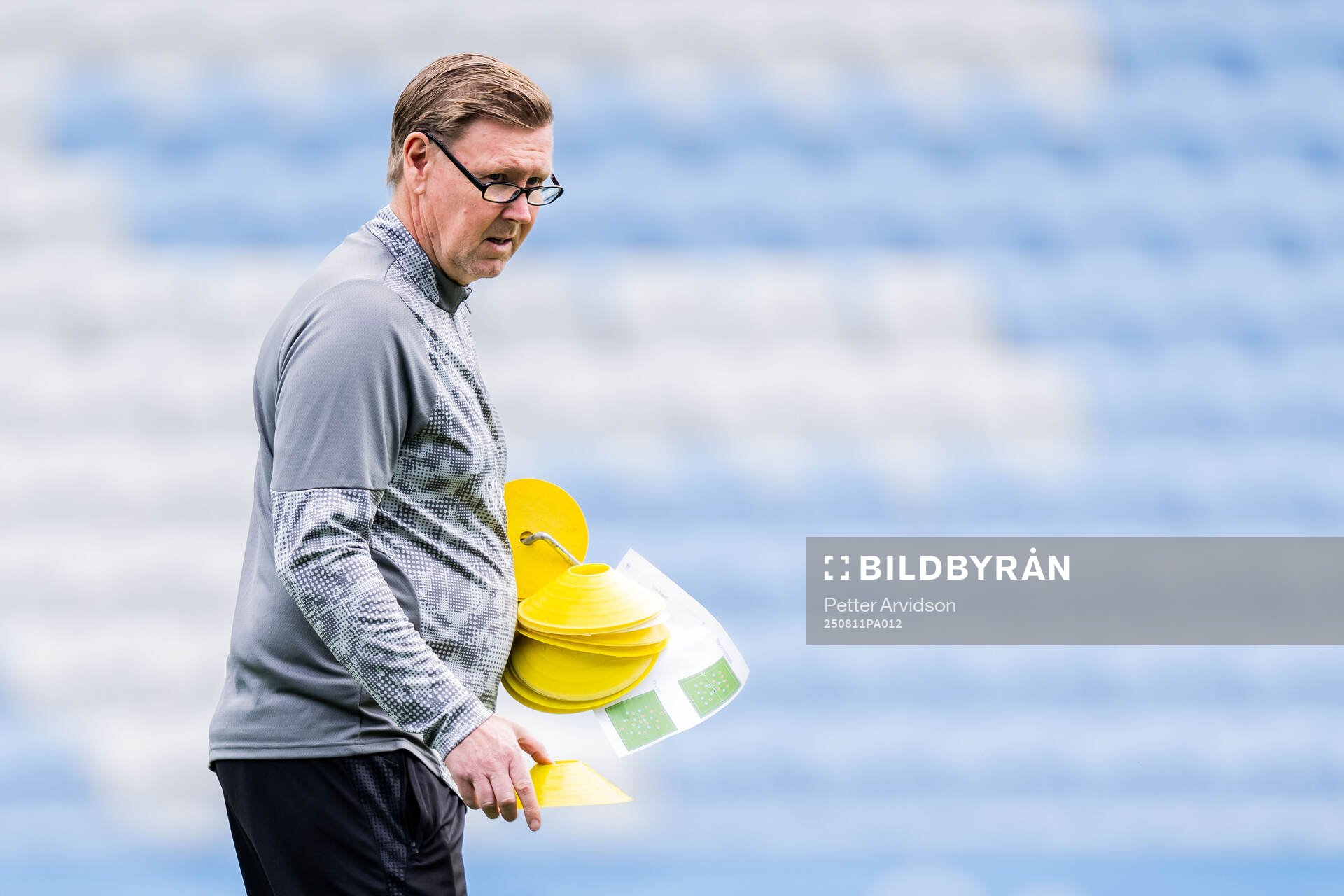 Assistant coach Peter Wettergren