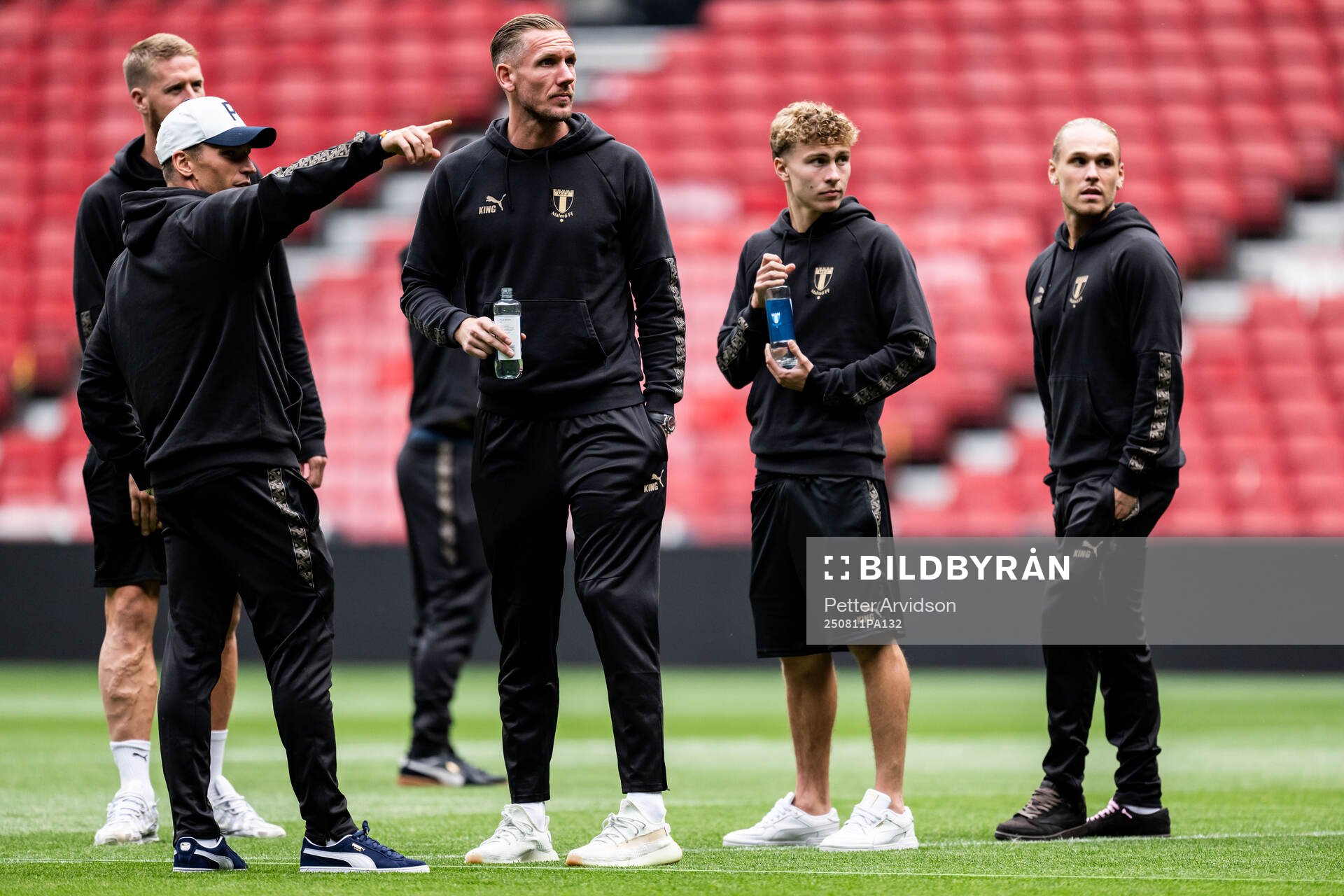 Jens Stryger Larsen, goalkeeper Robin Olsen, Hugo Bolin and