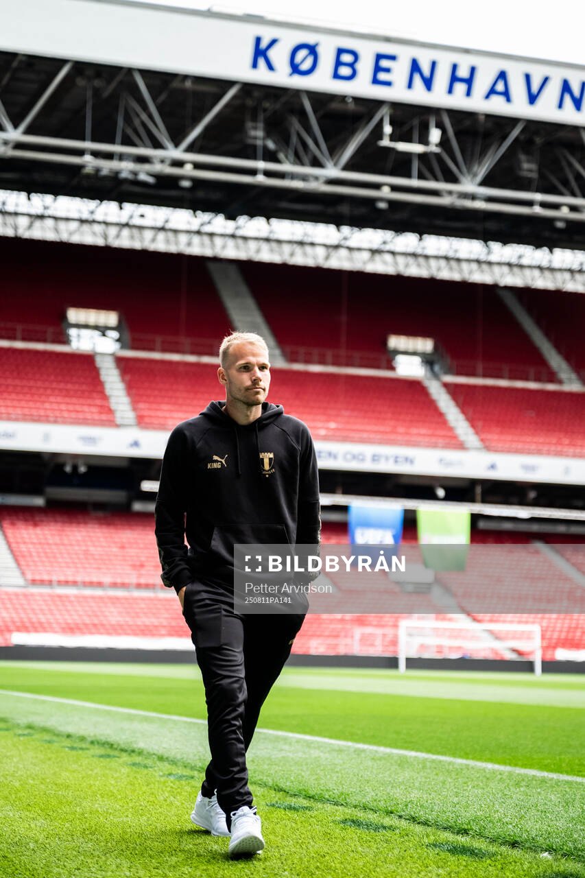 Oscar Lewicki of Malmö FF at a stadium walk-around