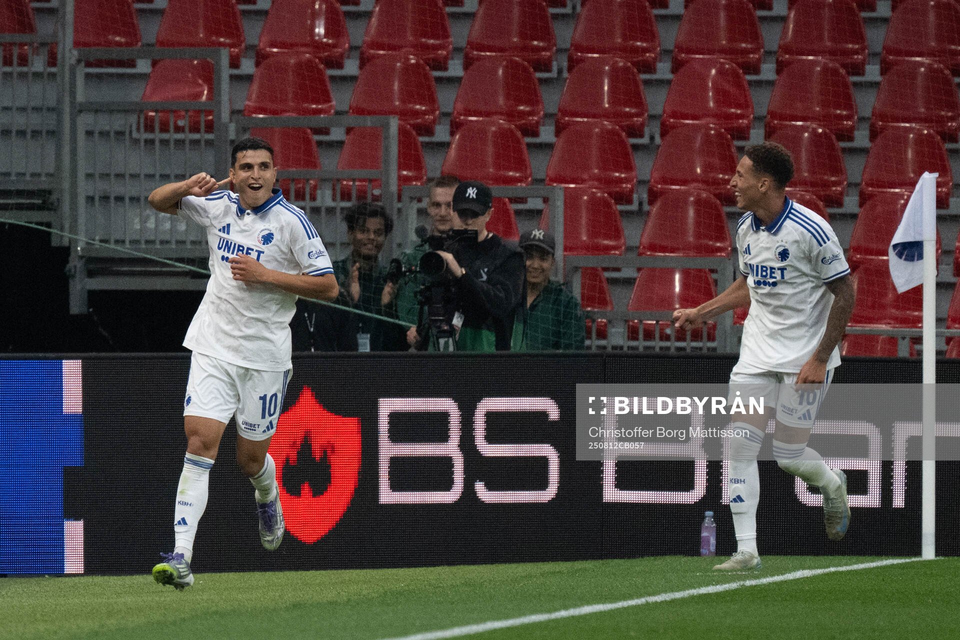 Mohamed Elyounoussi and Robert of FC Copenhagen celebrate