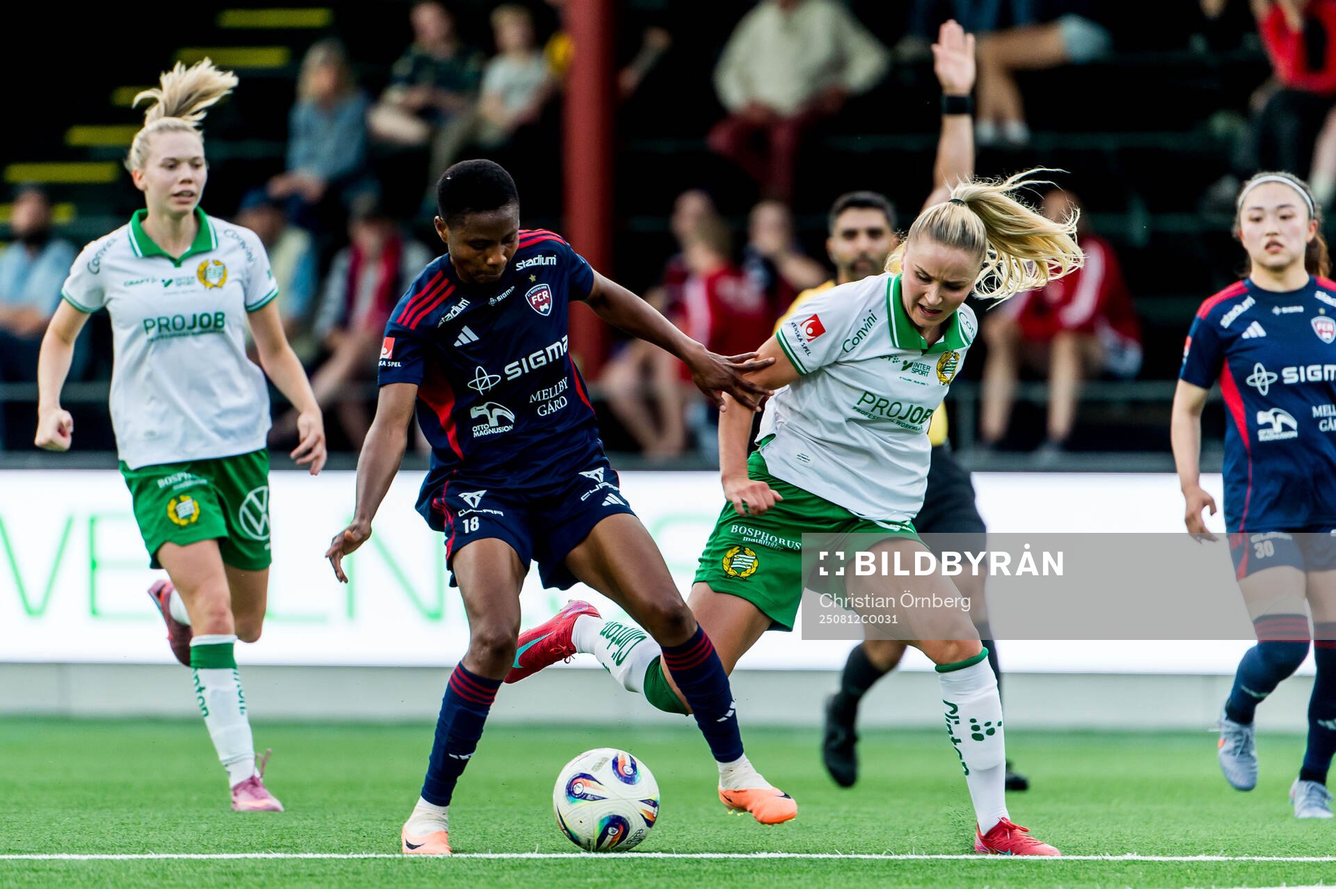 Rosengårds Halimatu Ayinde och Hammarbys Anna Jøsendal