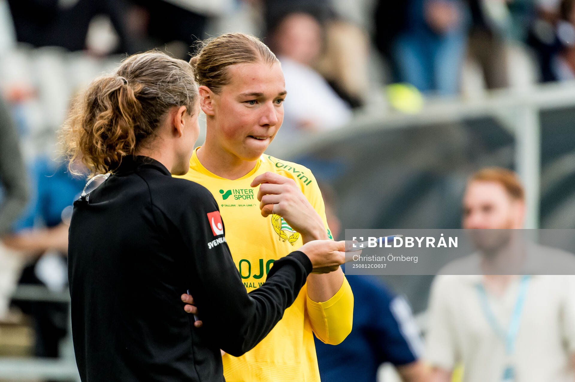 Hammarbys målvakt Melina Loeck deppar