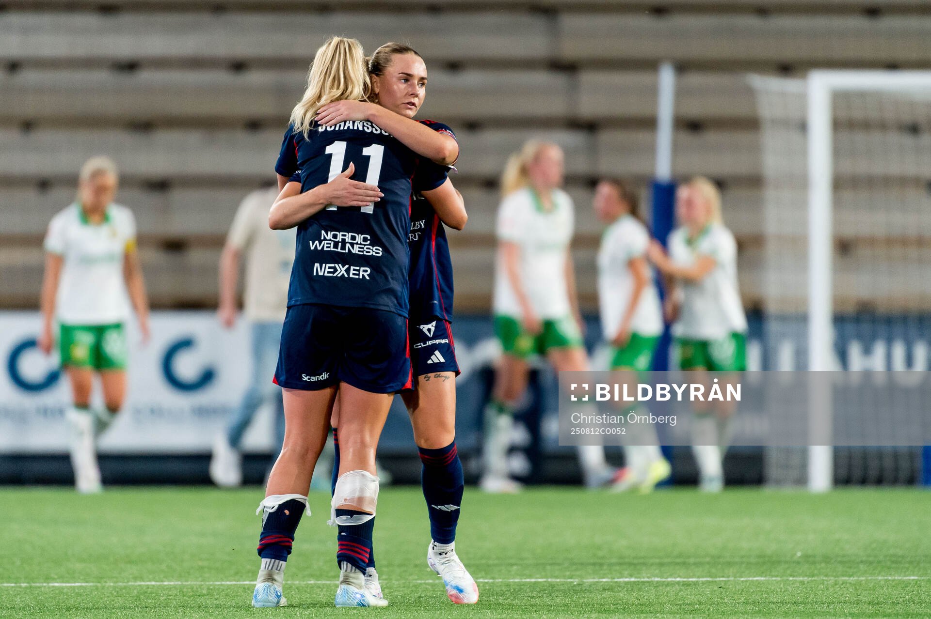 Rosengårds Molly Johansson och Emma Jansson deppar