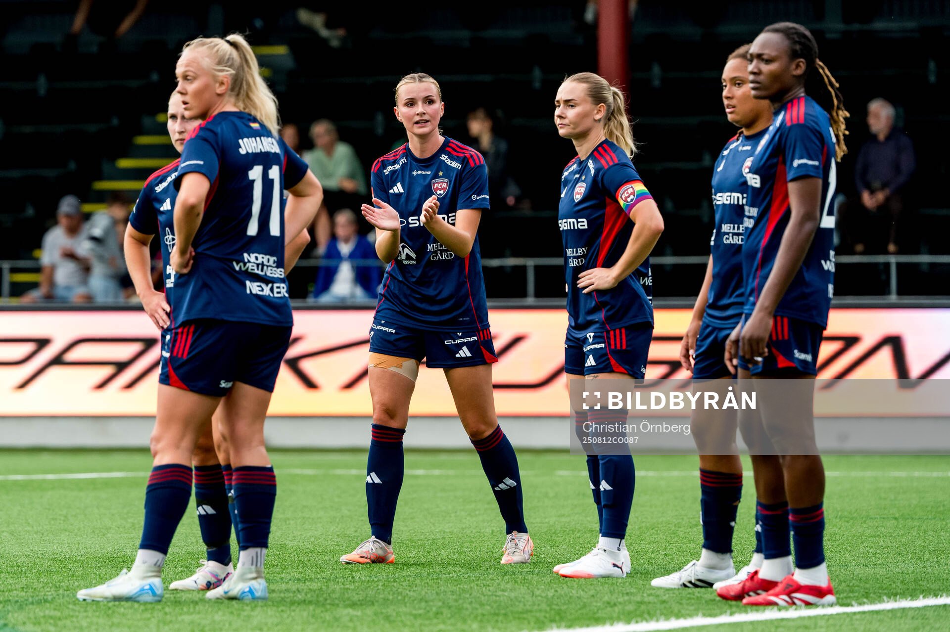 Rosengårds Emma Jansson och spelare deppar