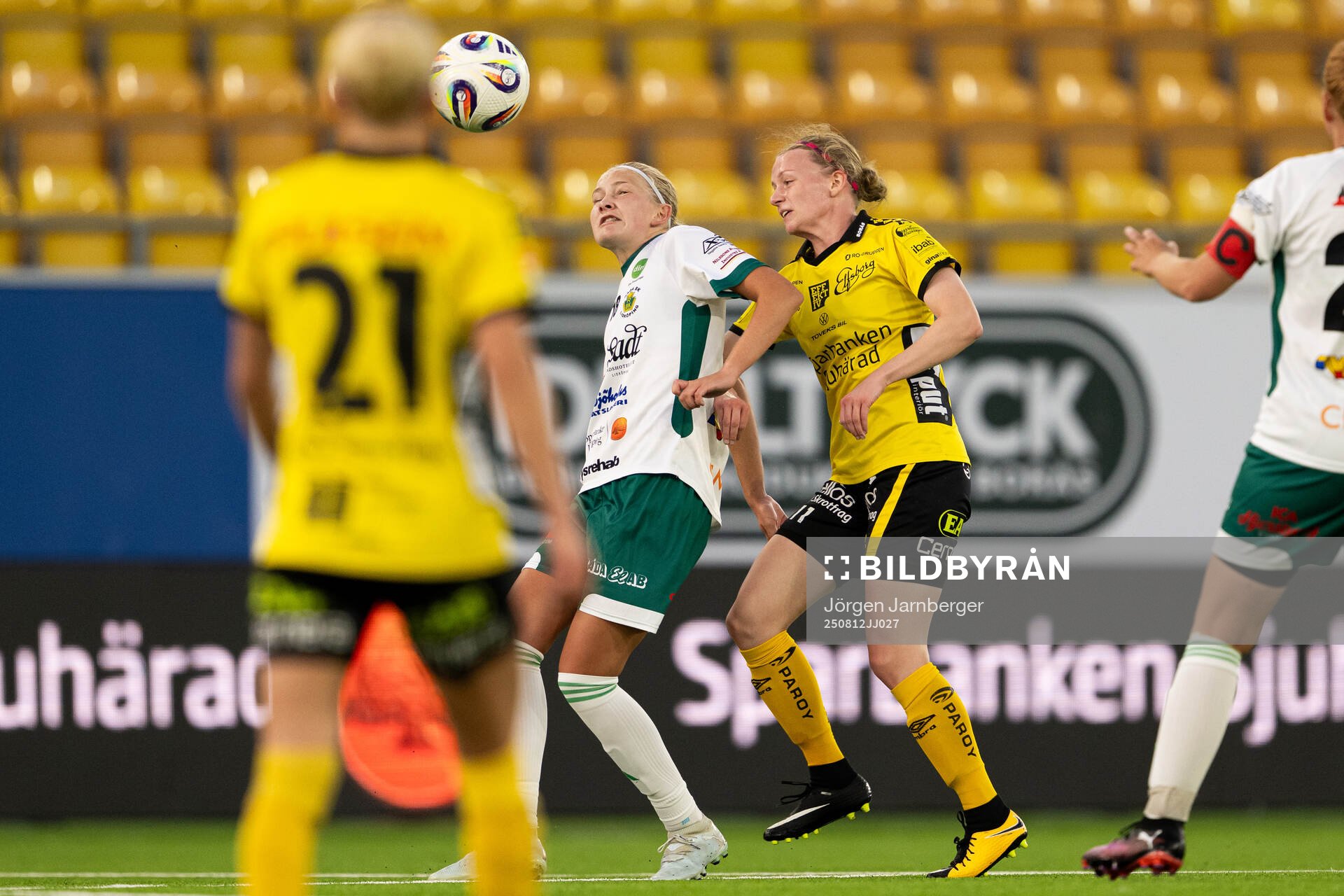 Rådas Hedda Sabel-Andersson och Elfsborgs Leann Nyström