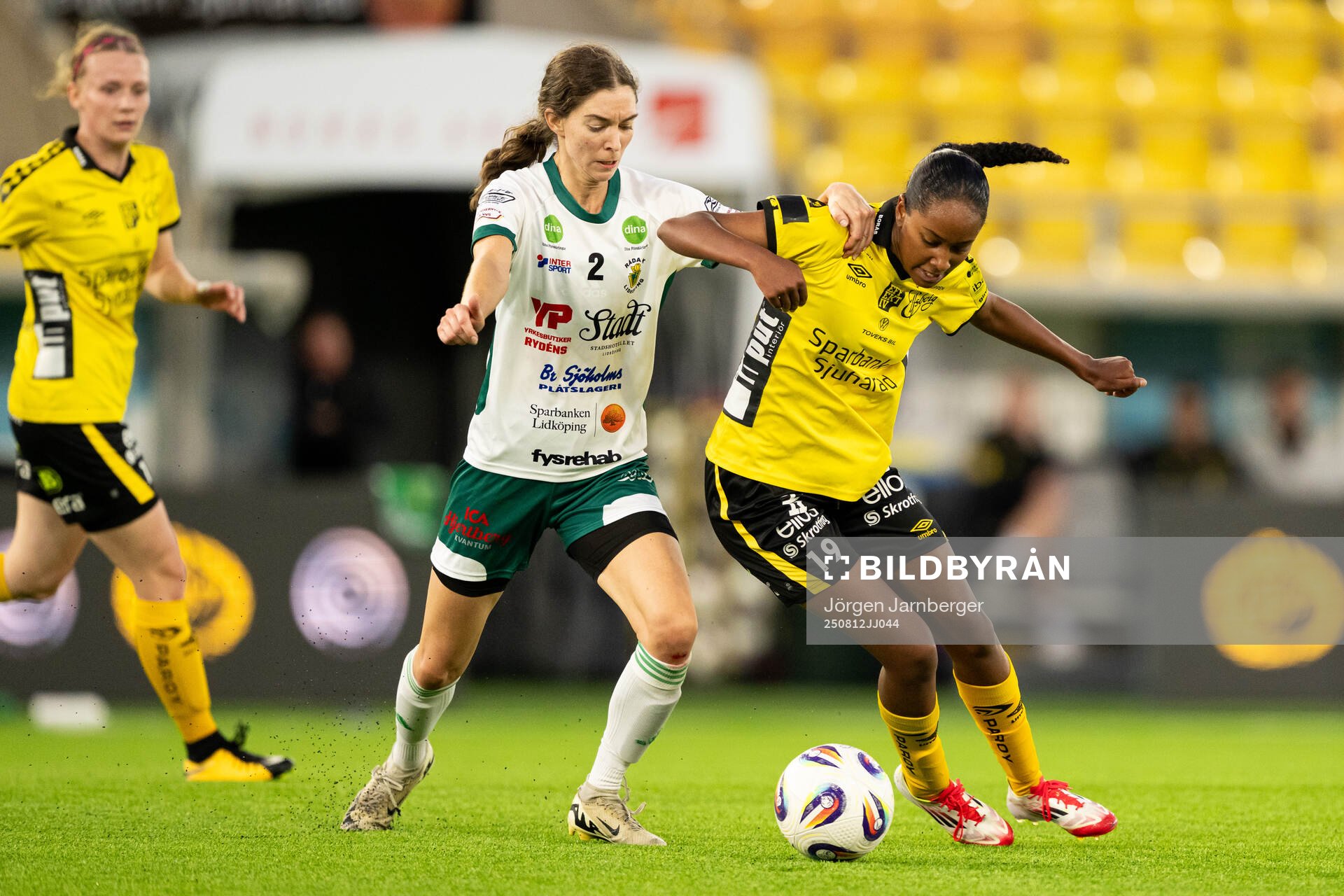 Elfsborgs Stella Johansson och Rådas Matilda Ahlstrand