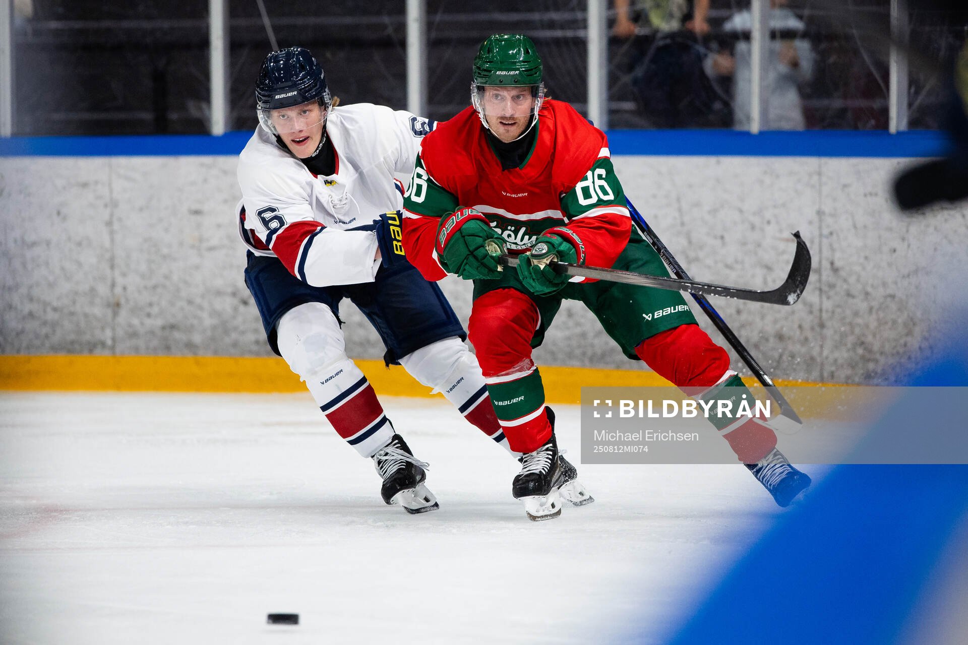 HV71s Karl Annborn och Frölundas Erik Thorell