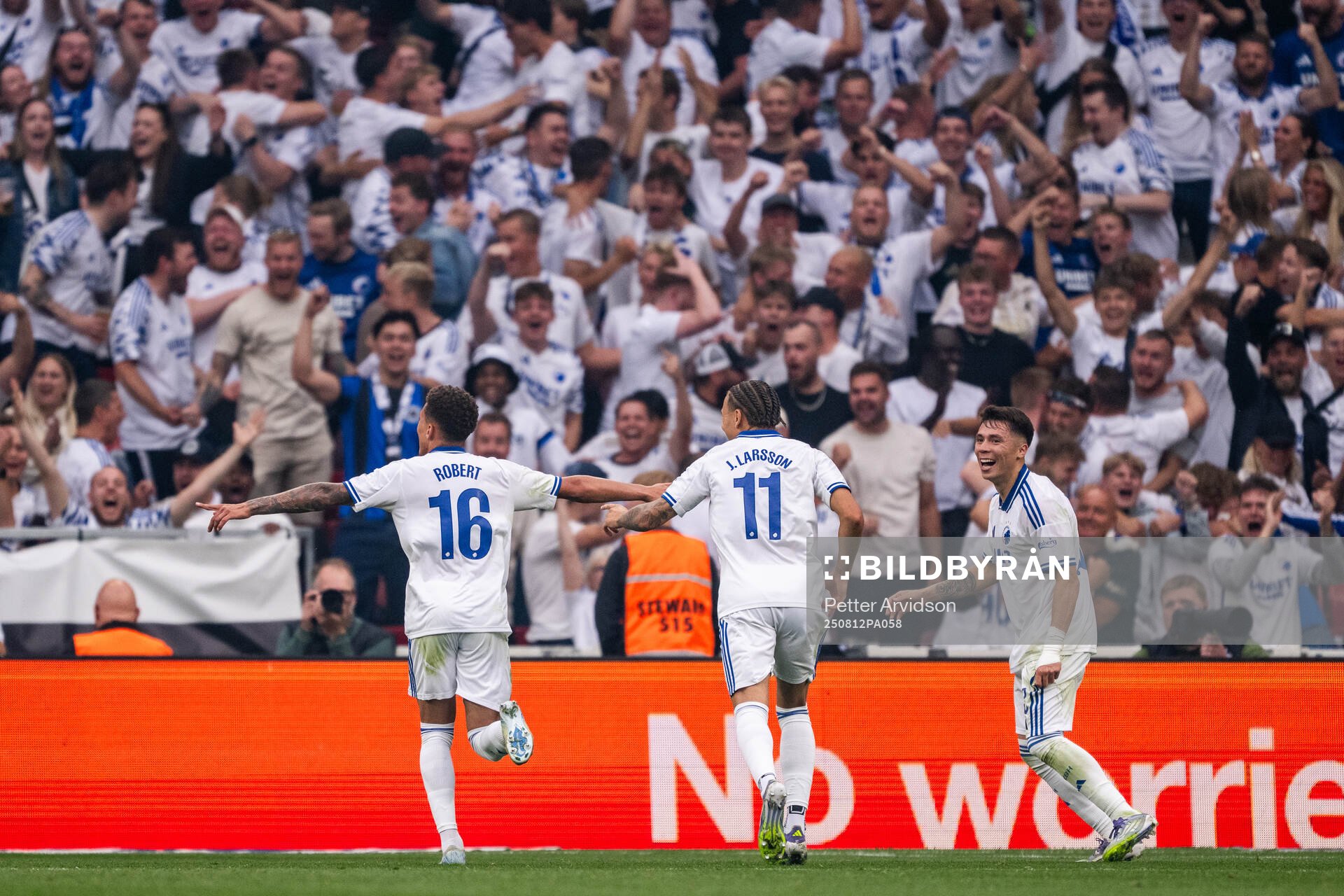 Robert of FC Copenhagen celebrates