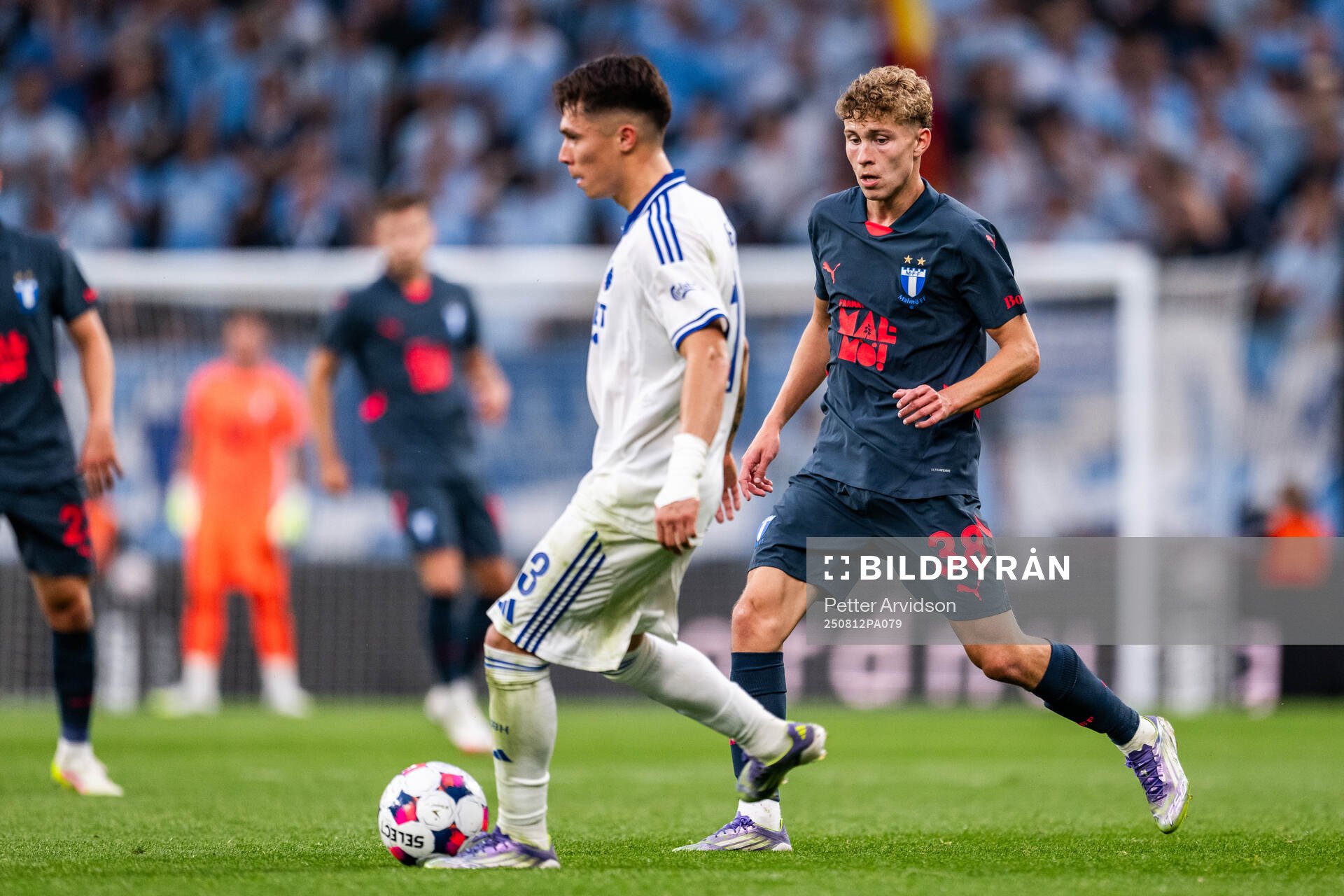 Rodrigo Huescas of FC Copenhagen and Hugo Bolin of Malmö FF