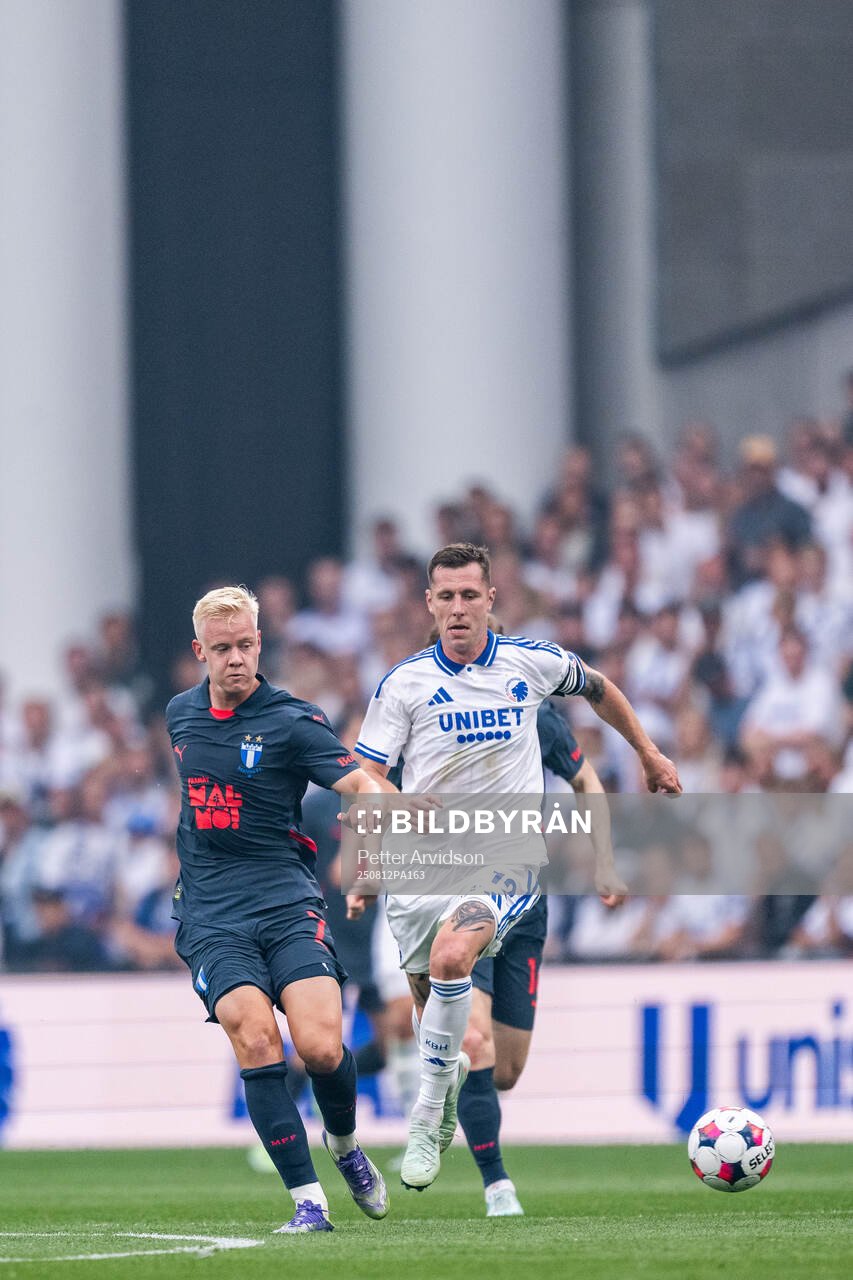Otto Rosengren of Malmö FF and Lukas Lerager of FC