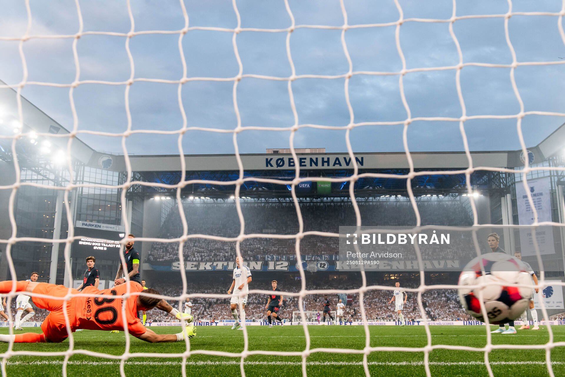 Robert of FC Copenhagen scores the 5-0 goal against
