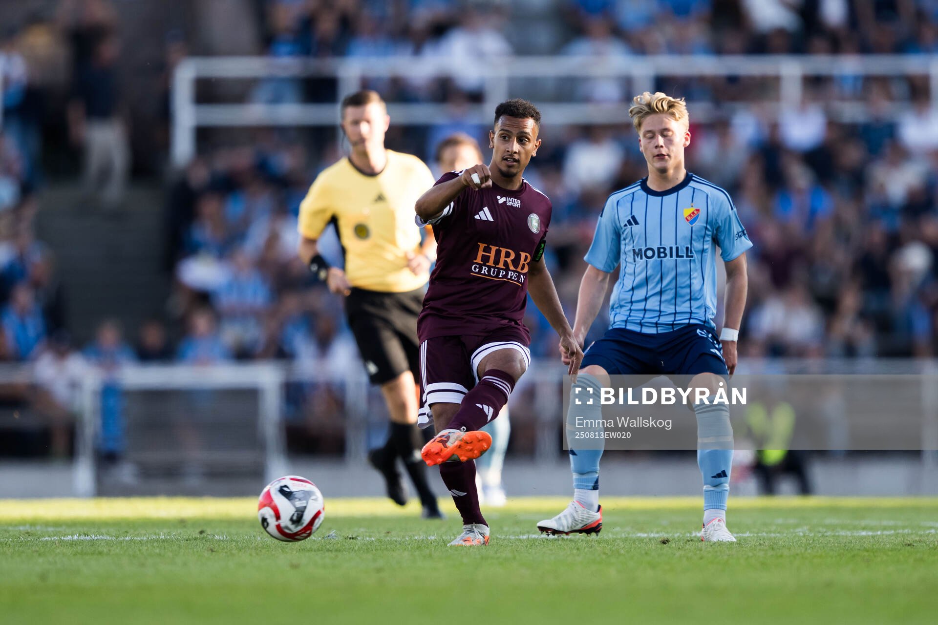 FC Järfällas Peter Saweris och Djurgårdens Matias