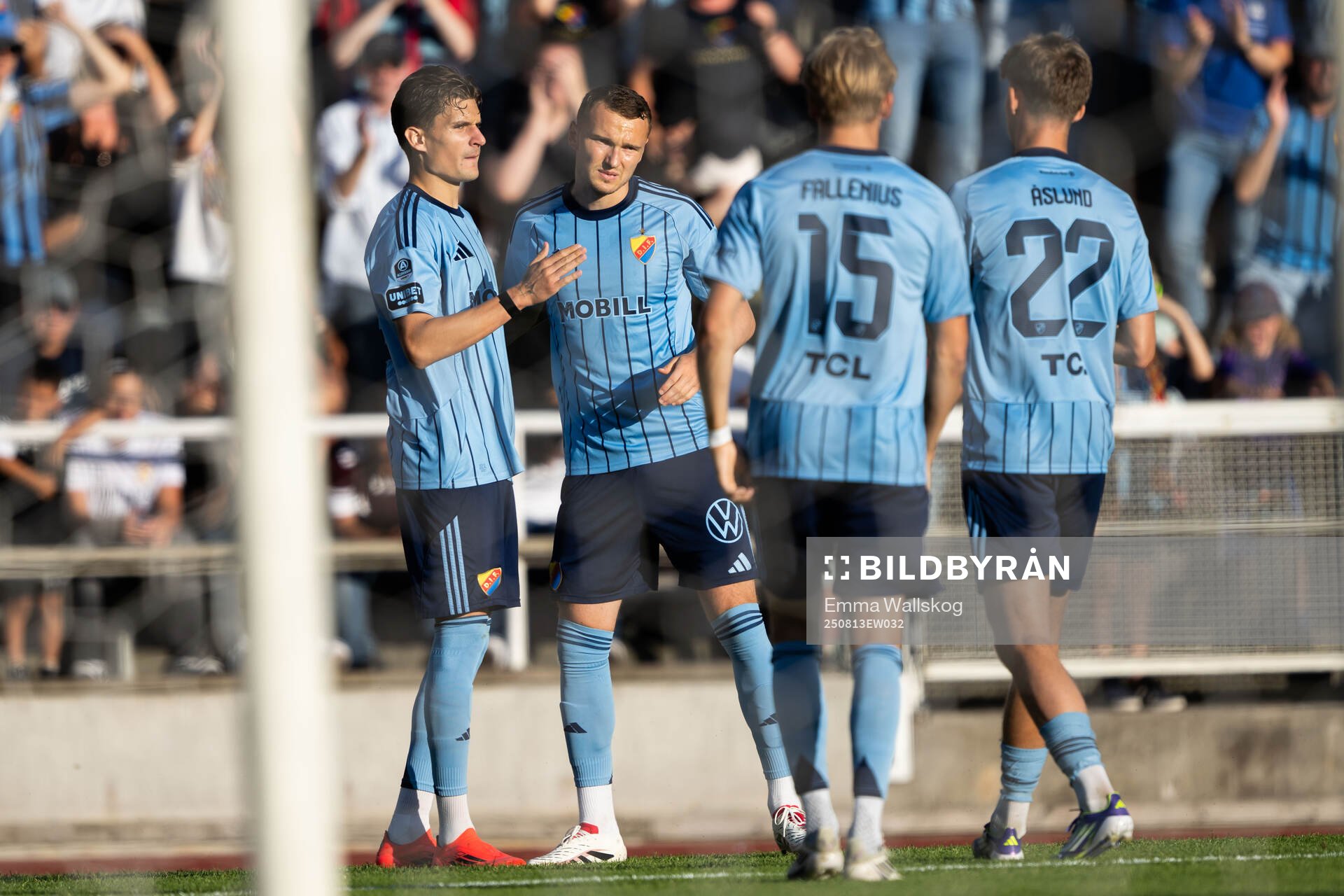Djurgårdens Nino Zugelj jublar med Piotr Johansson