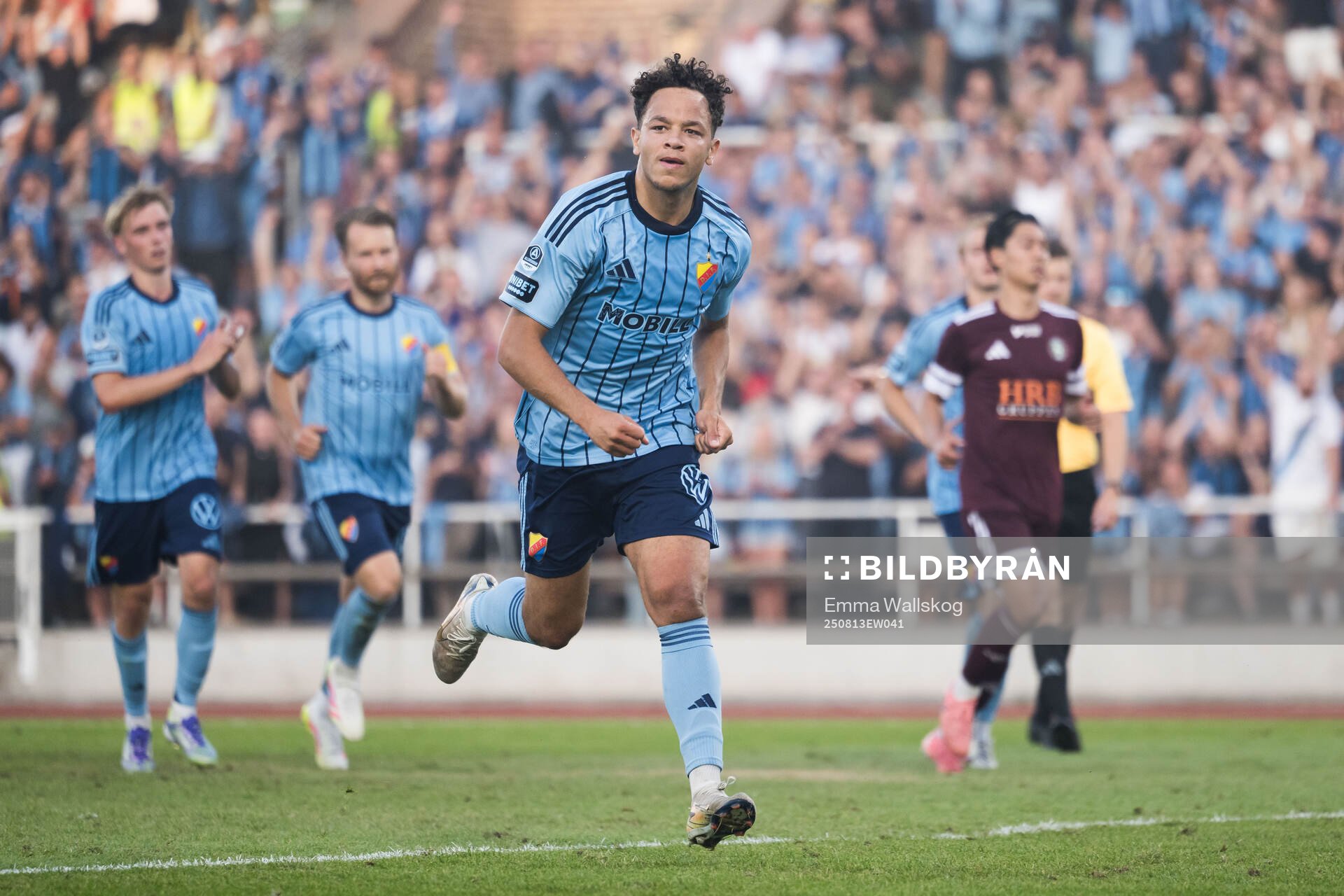 Djurgårdens Mikael Anderson jublar