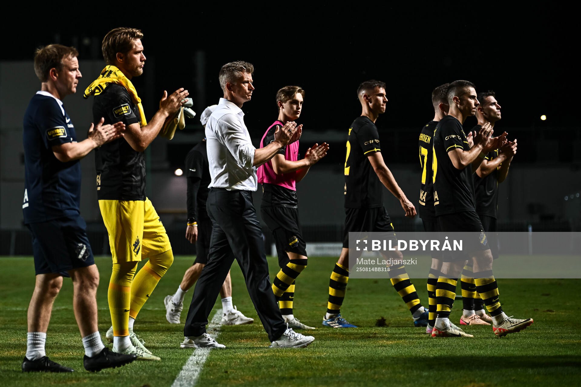 Coach Mikkjal Thomassen of AIK