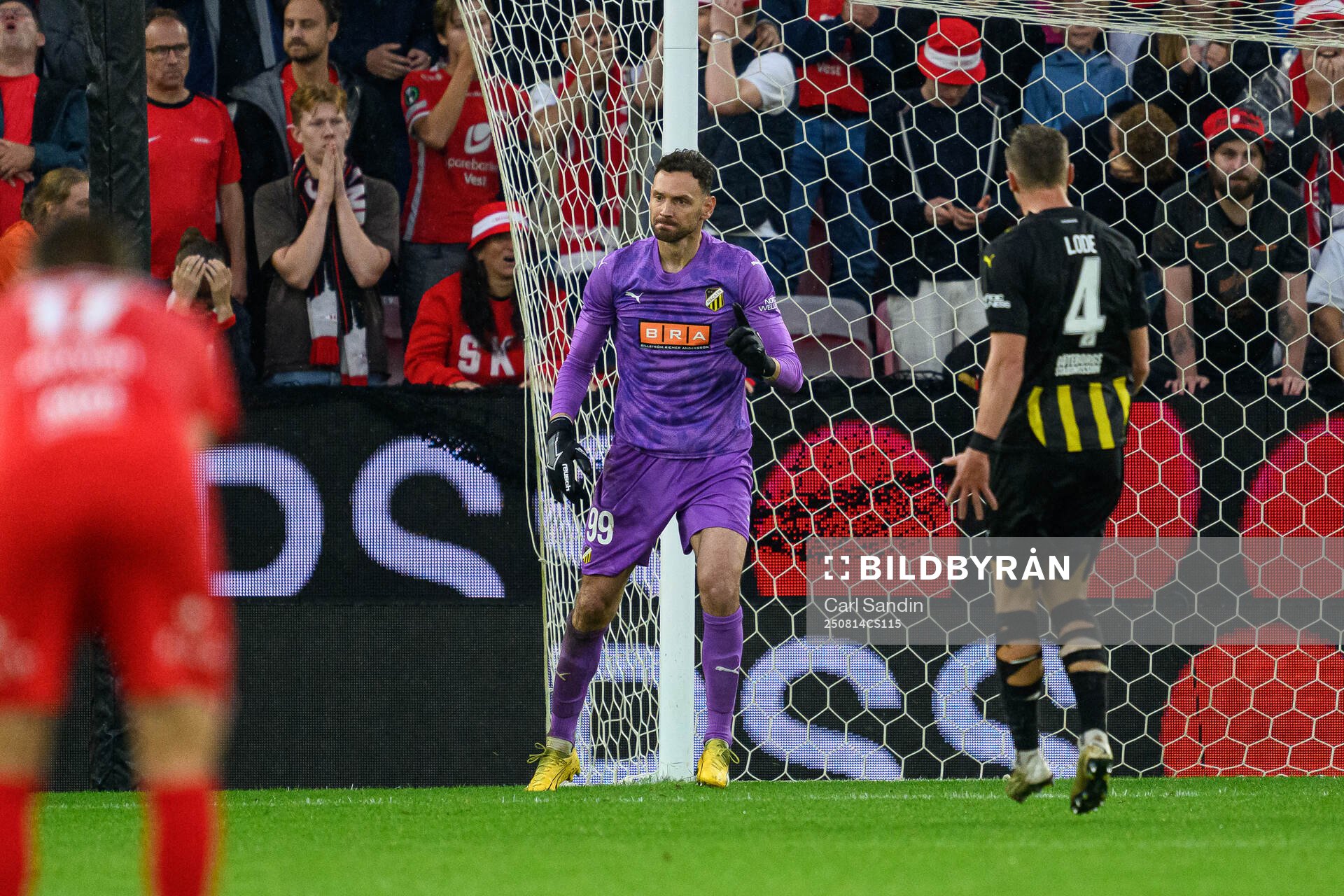 Goalkeeper Etrit Berisha of Häcken celebrates