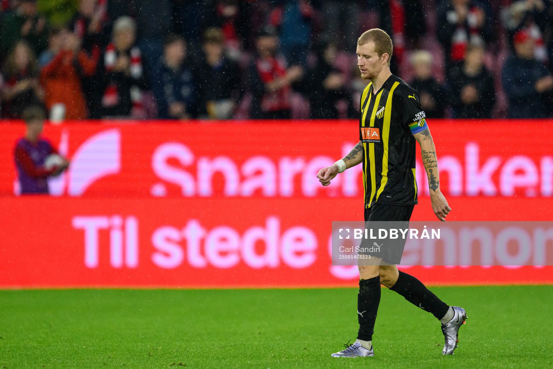 Simon Gustafson of Häcken looks dejected