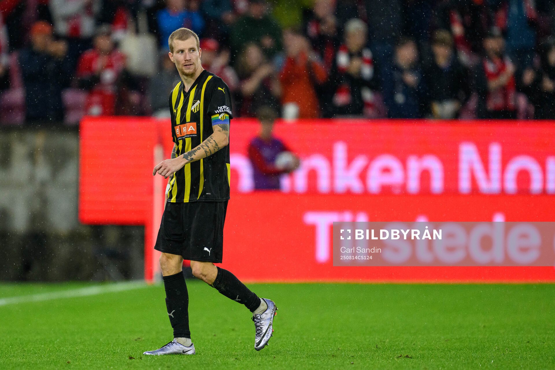 Simon Gustafson of Häcken looks dejected