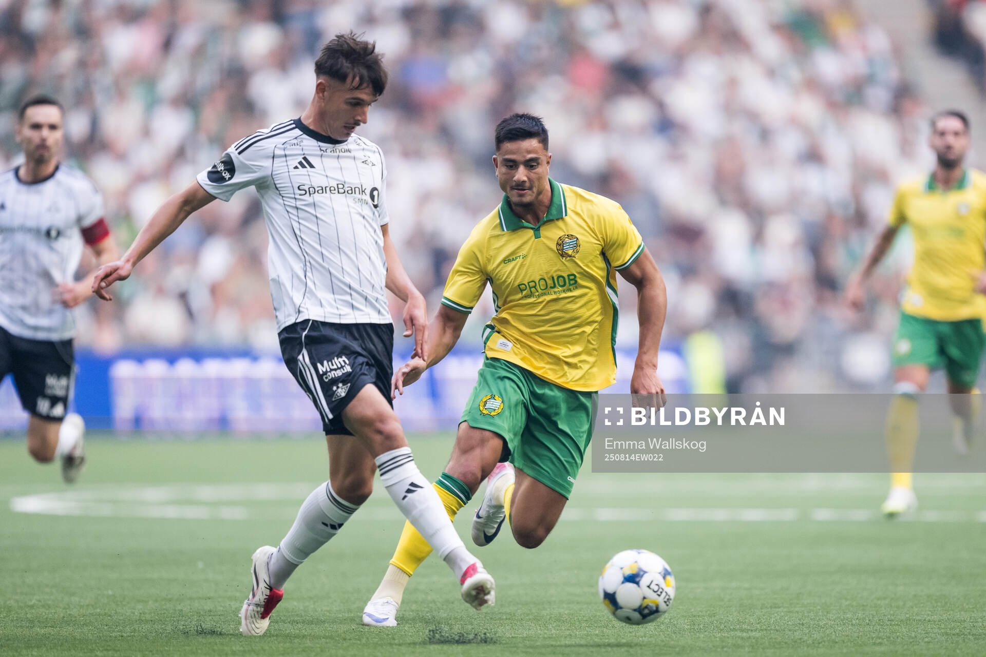 Thomas Nemcik of Rosenborg and Jusef Erabi of Hammarby