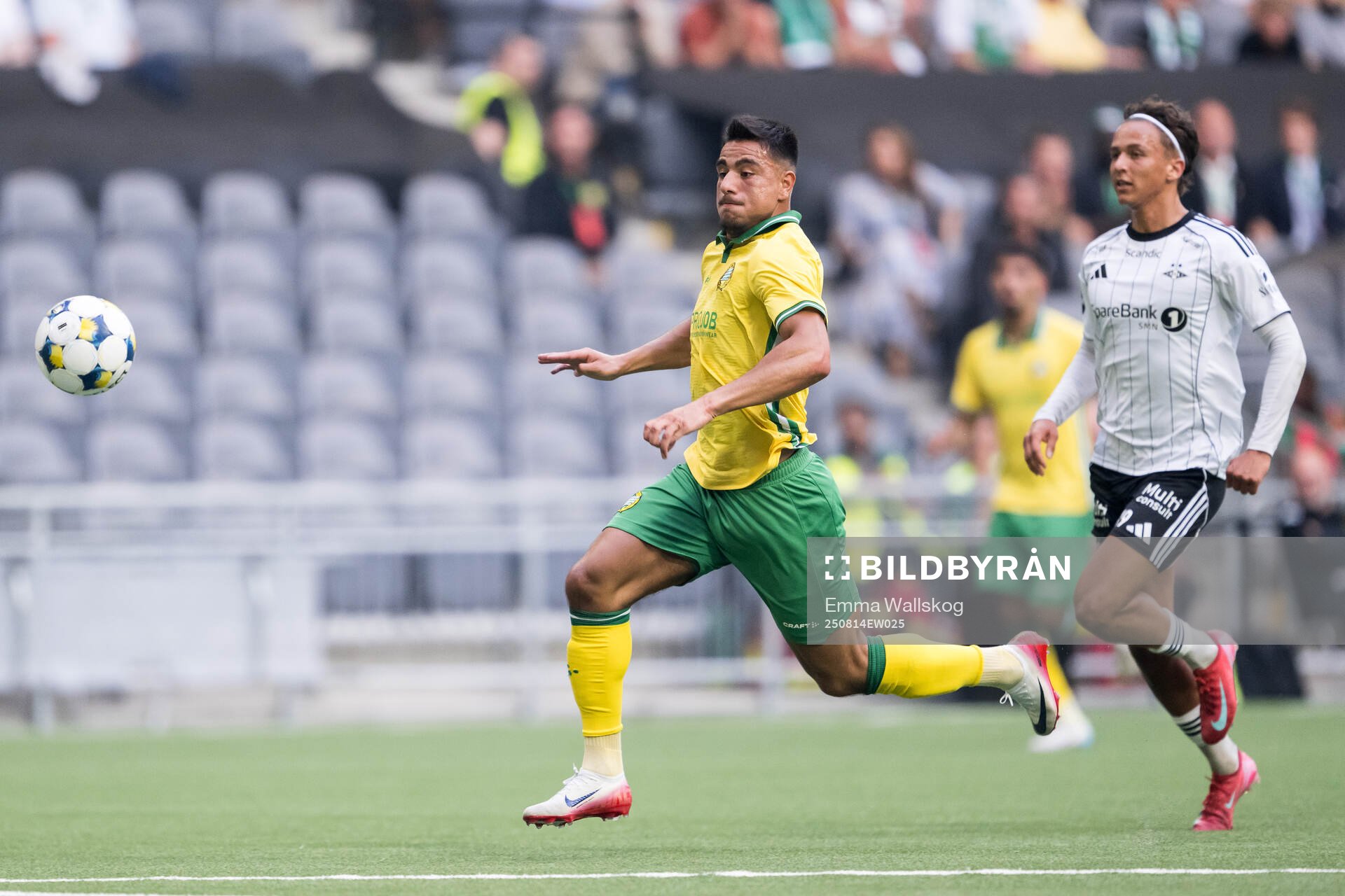 Jusef Erabi of Hammarby and Adrian Pereira of Rosenborg