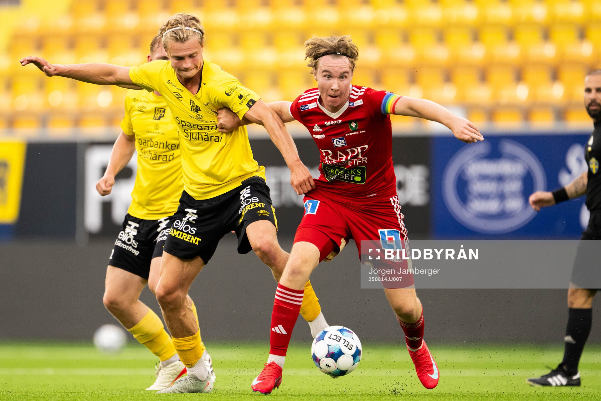 Elfsborgs Karl Ivarsson Persson och Skövde AIKs Elias