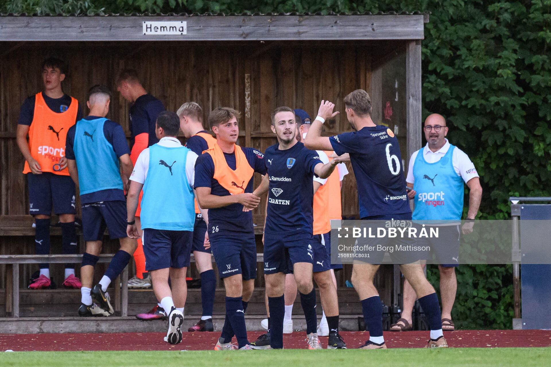 Staffanstorp Uniteds Tarik Fetahovic jublar