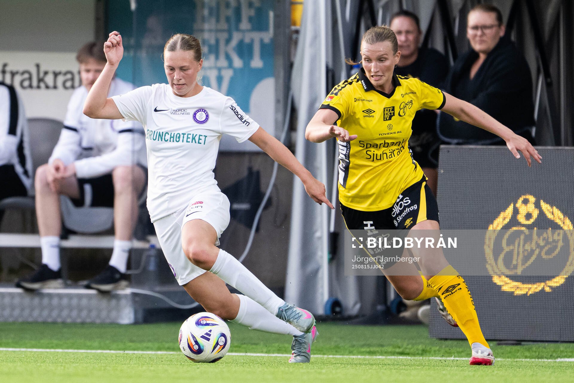 Jitexs Malin Sipiläinen och Elfsborgs Selma Berggren
