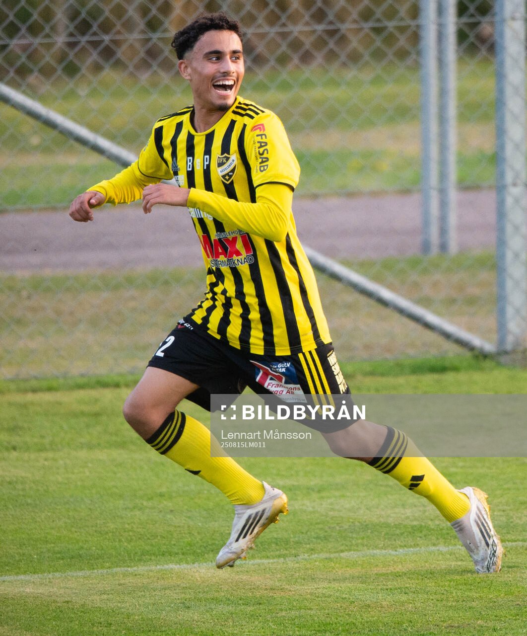 IFK Hässleholms Zeidan Sala har gjort 1-0 och jublar i